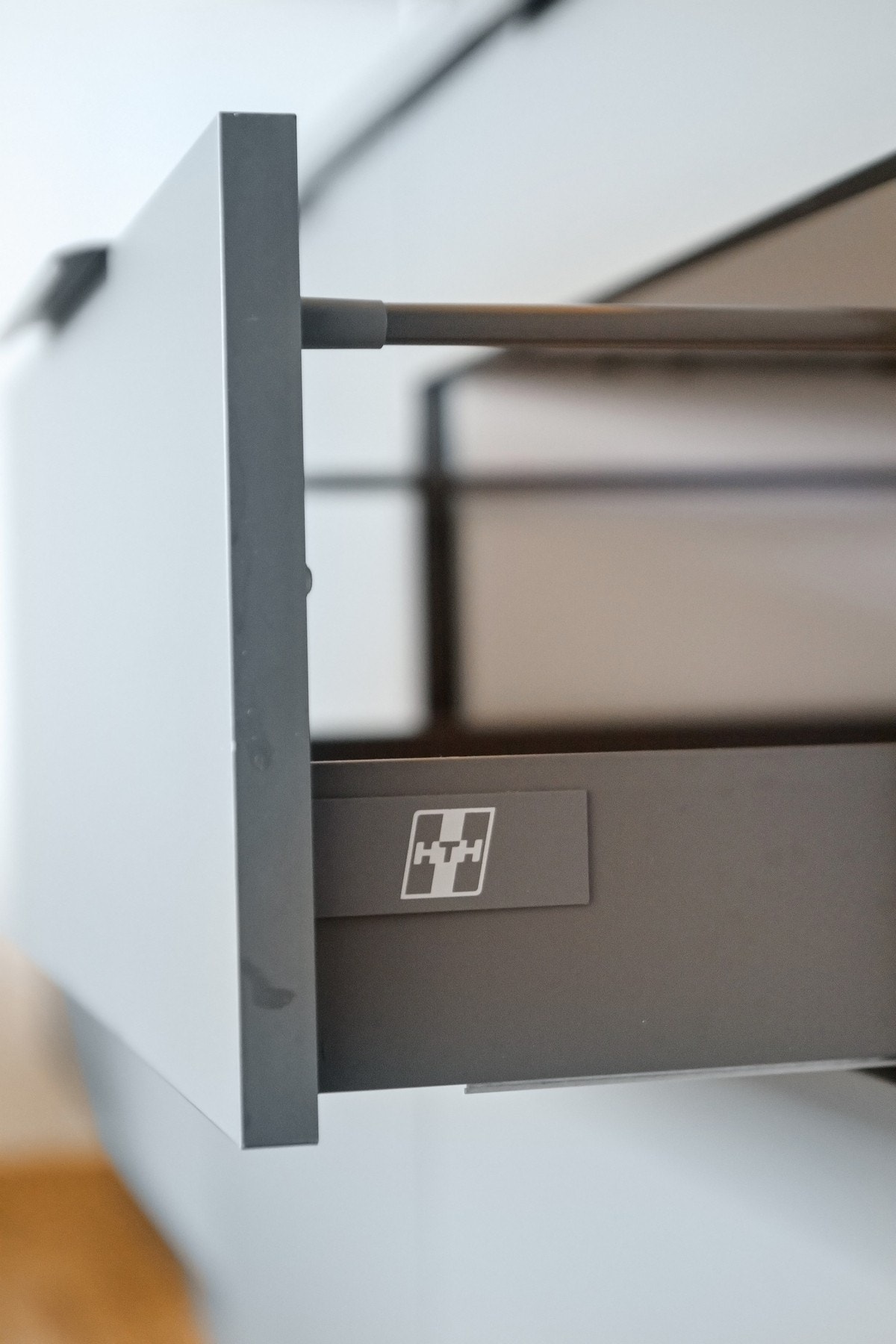 Kjøkkeninnredning levert av den danske kvalitetsleverandøren HTH. Galleribilde