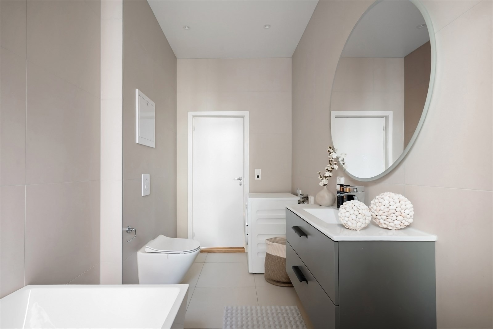 Opplegg til vaskemaskin og tørketrommel. Galleribilde