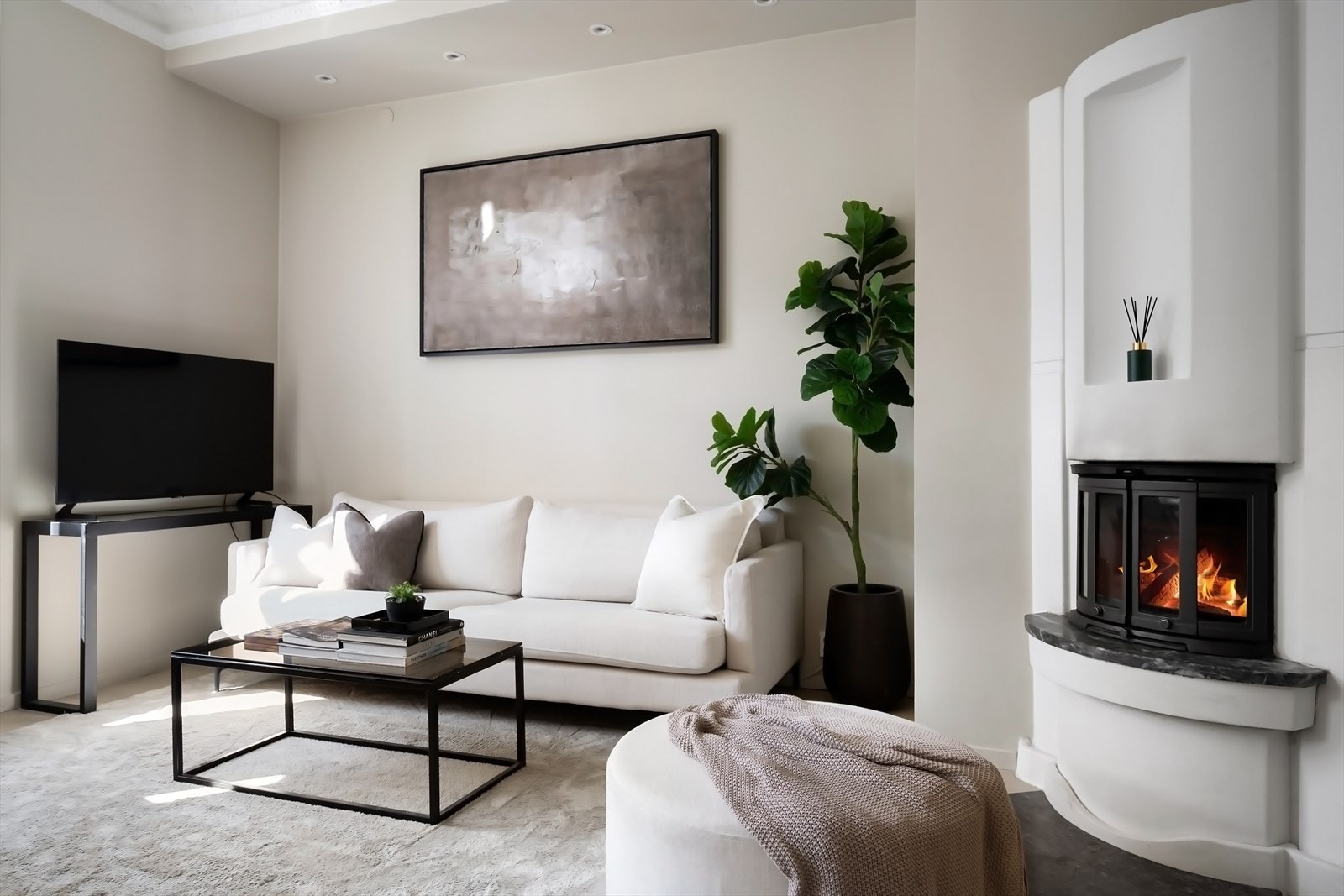 Gode møblerings muligheter i stuen. Galleribilde