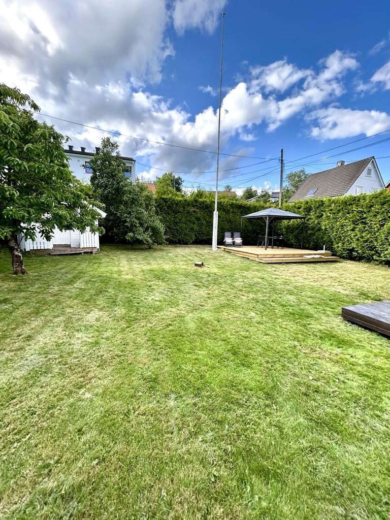 I hagen er det rom for å nyte fine dager Galleribilde