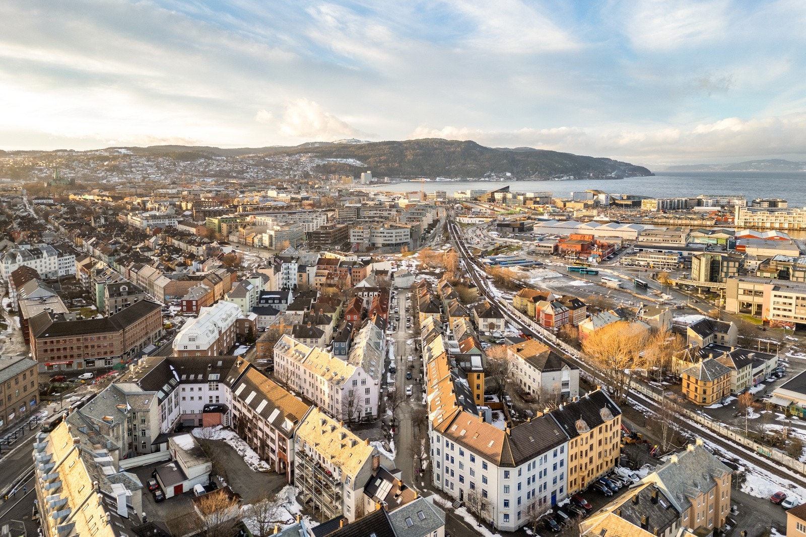 Lademoen er et svært populært boområde i stadig utvikling. Man kan lese mer om utviklingen i området på www.miljopakken.no. Galleribilde