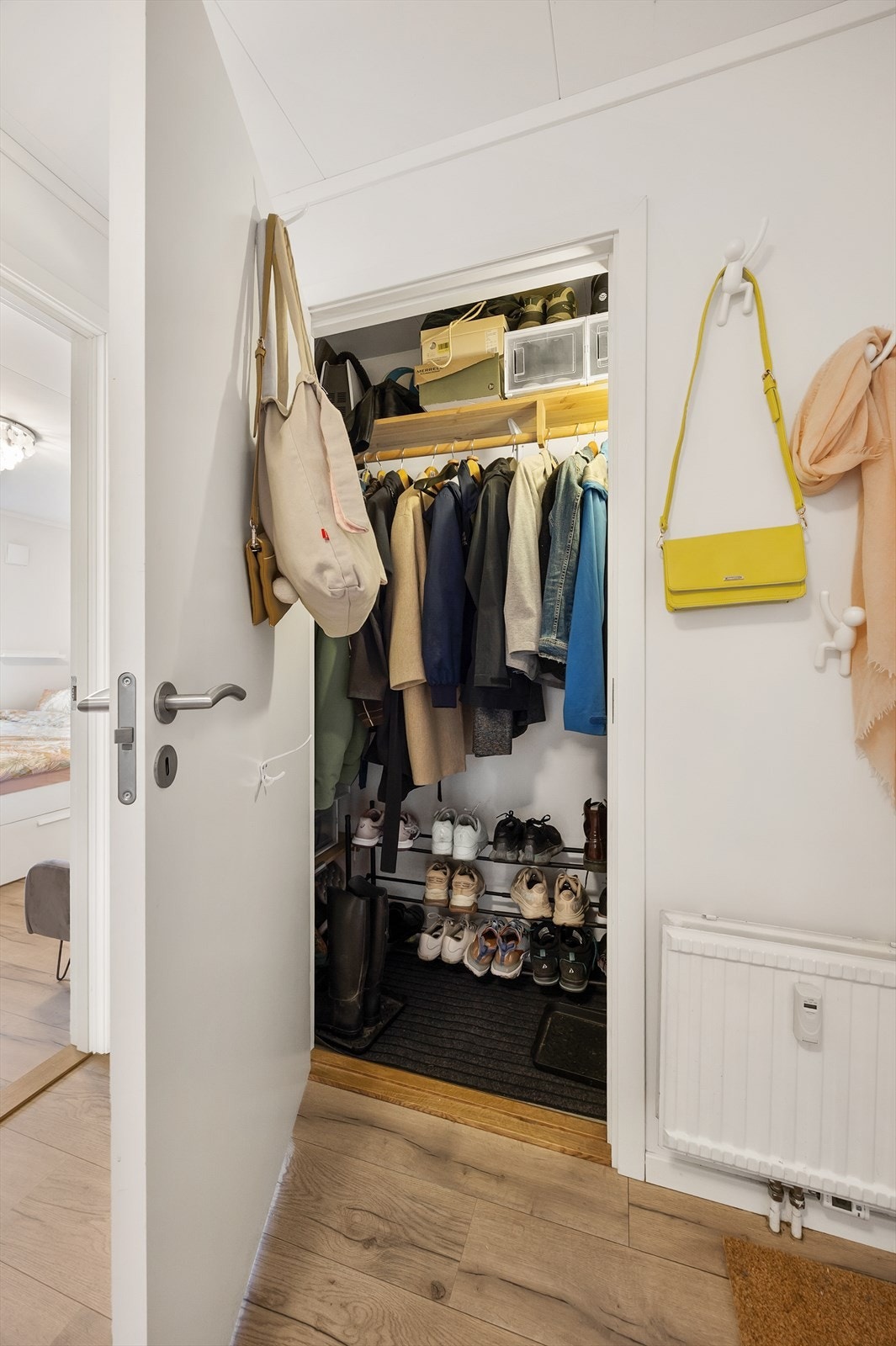 Her er det også inngang til bod som gir deg rikelig med oppbevaringsplass. Galleribilde