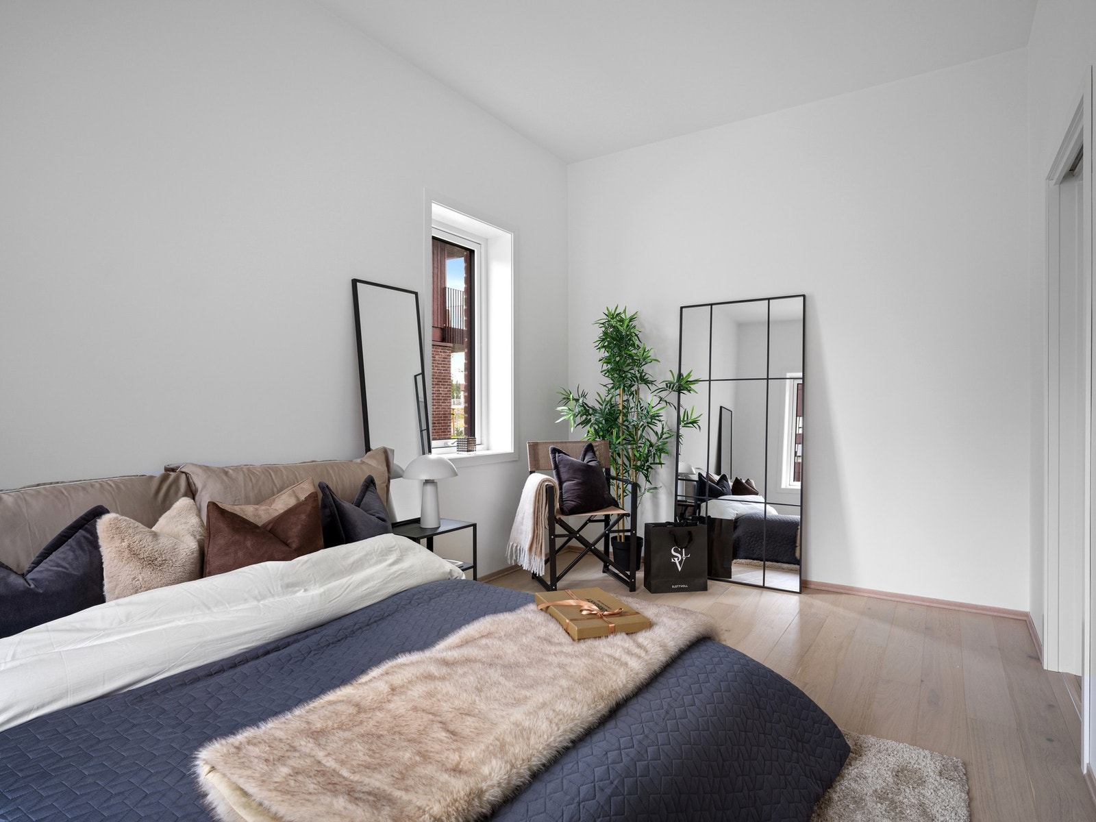 Soverommene har ekstra god takhøyde. Galleribilde