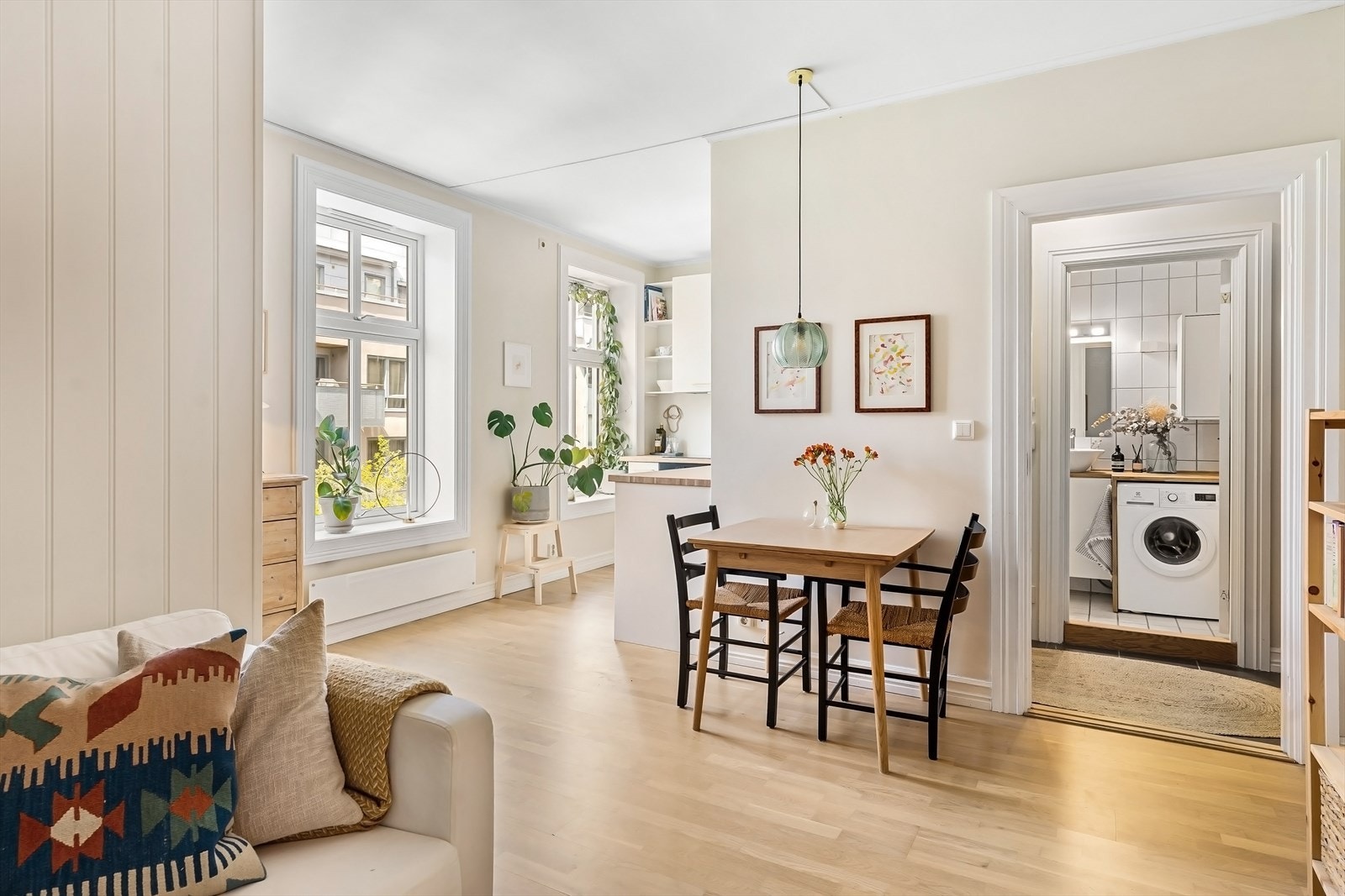 Velkommen til Eiriks gate 7A! Bildene er fra tidligere salg i 2023. Galleribilde