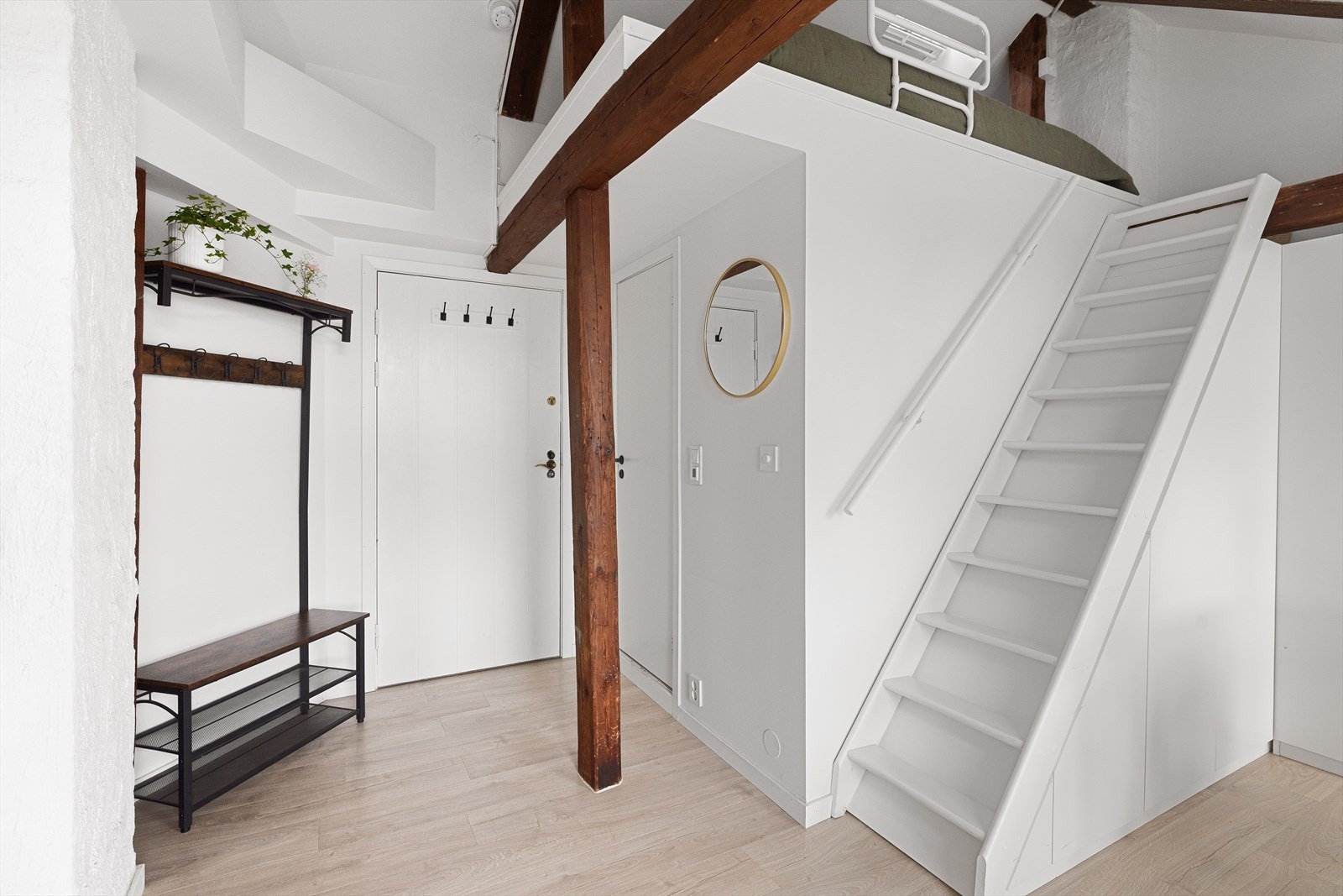 Planløsningen oppleves optimal, og hver kvadratmeter er utnyttet til det maksimale. Galleribilde