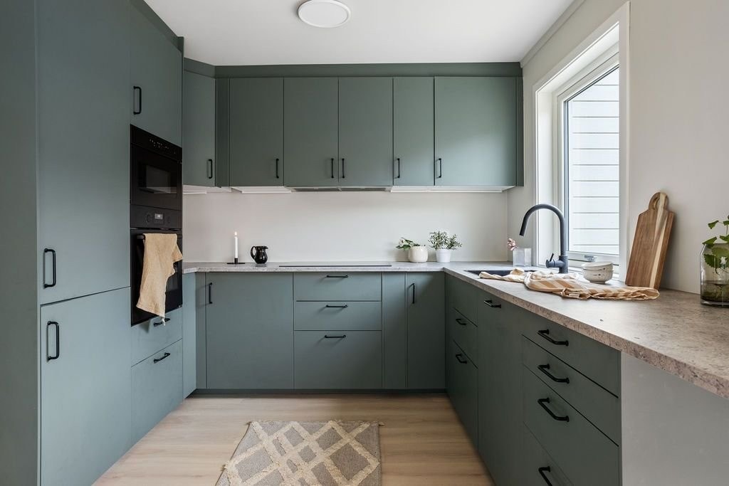 Elegant og praktisk kjøkken, nytt i 2023. Galleribilde