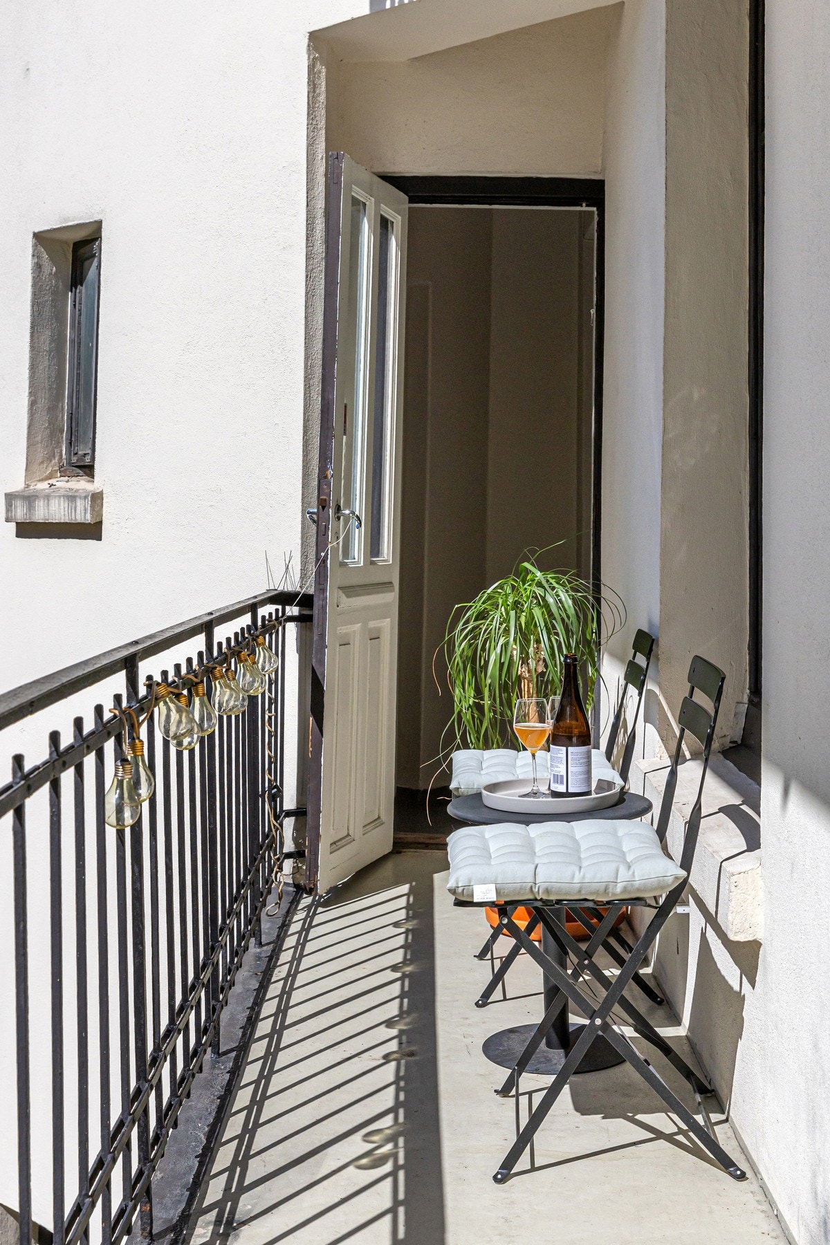 Felles balkong. Galleribilde