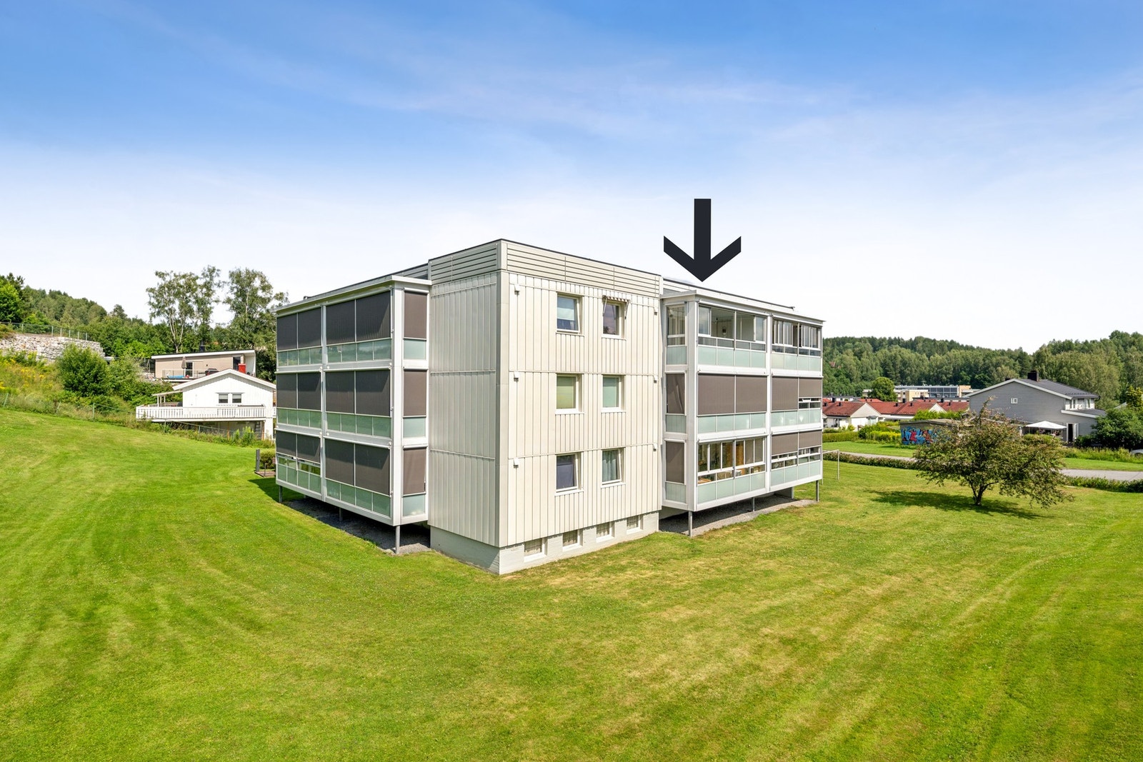 Åse Malene Holm Løvli v/Privatmegleren Hønefoss har gleden av å presentere Haldenveien 10! Galleribilde