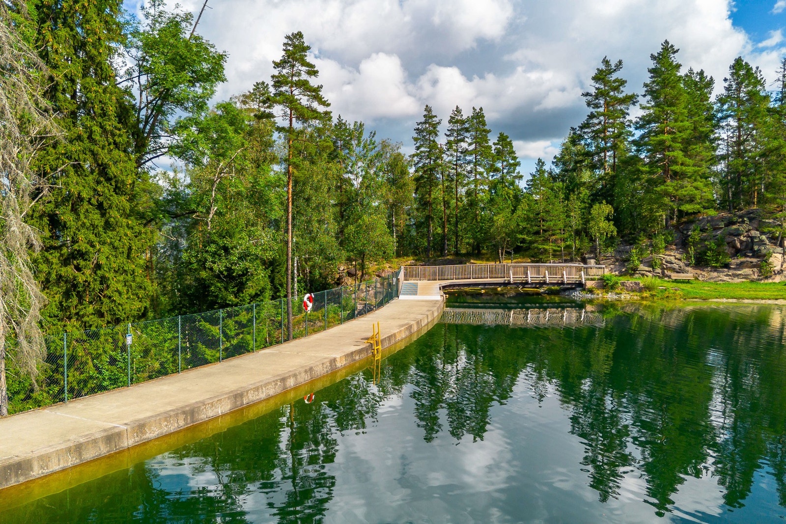 Vannverksdammen er et populært badested blant beboerne på Konnerud. Galleribilde