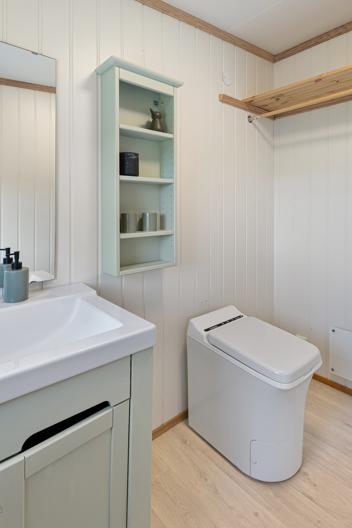 Her er det også et Cinderella forbrenningstoalett Galleribilde