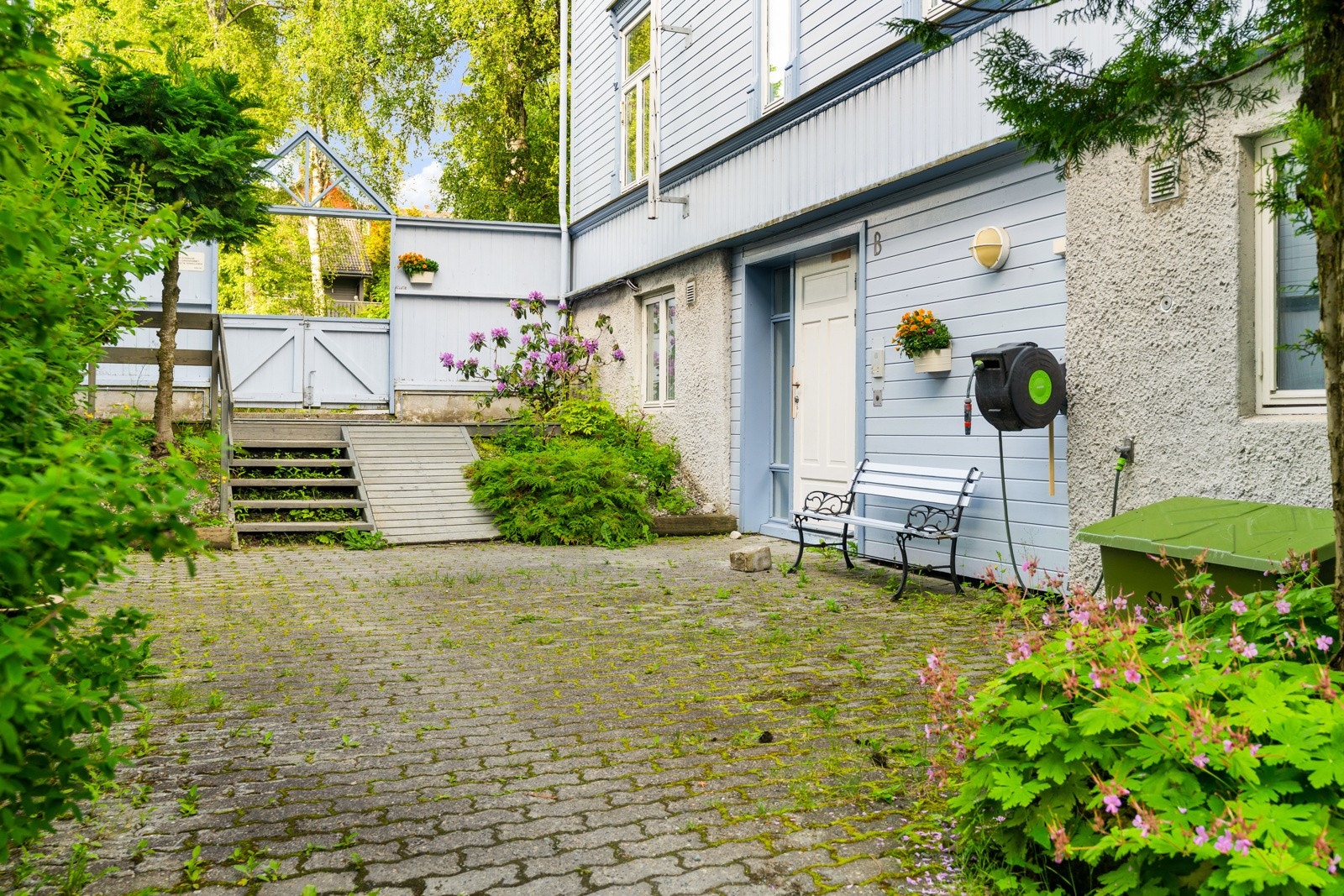 Leiligheten disponerer en bod på 10 kvm i bygårdens kjeller. Galleribilde