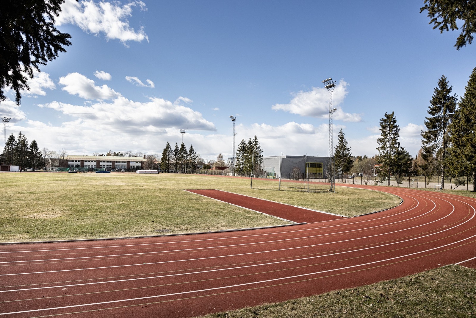 Kort vei til både Lambertseter Stadion og Niffen. Galleribilde