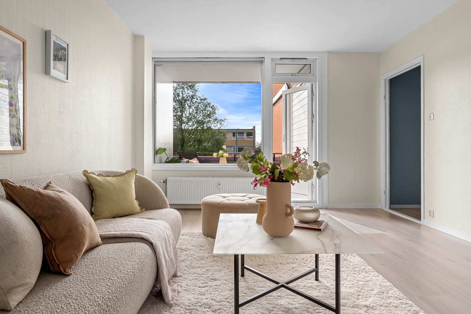 - Utgang til vestvendt balkong på ca. 5 kvm - Galleribilde