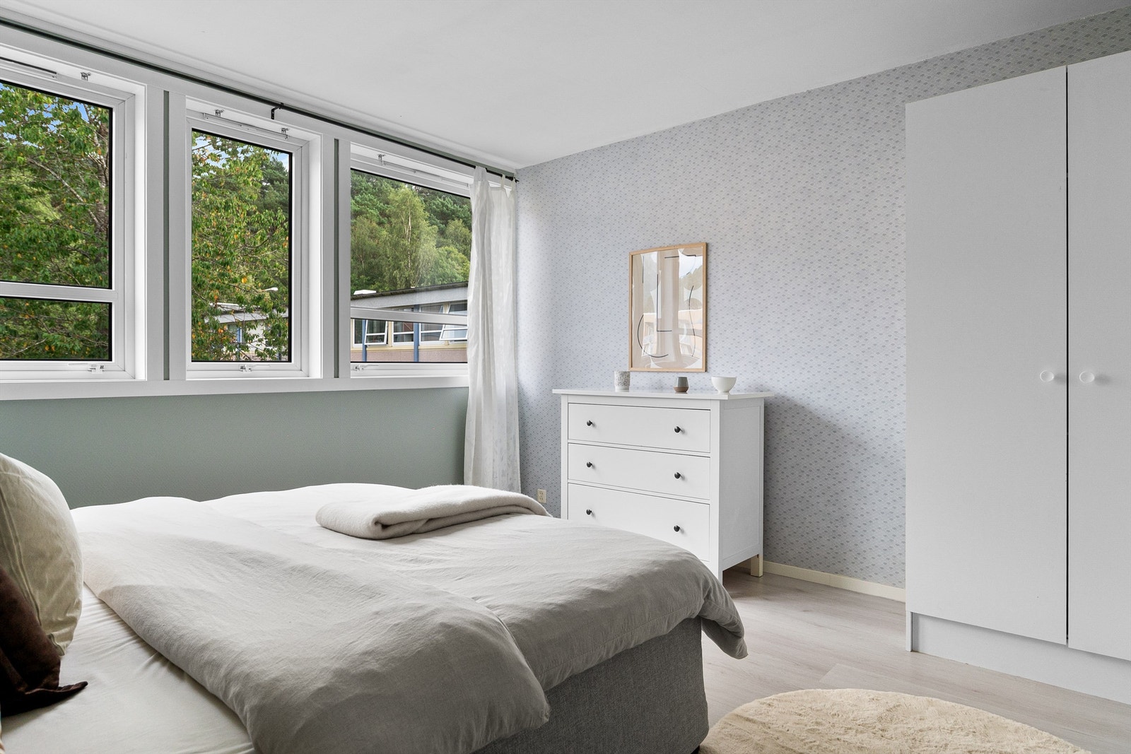 - Innredet med stort garderobeskap - Galleribilde