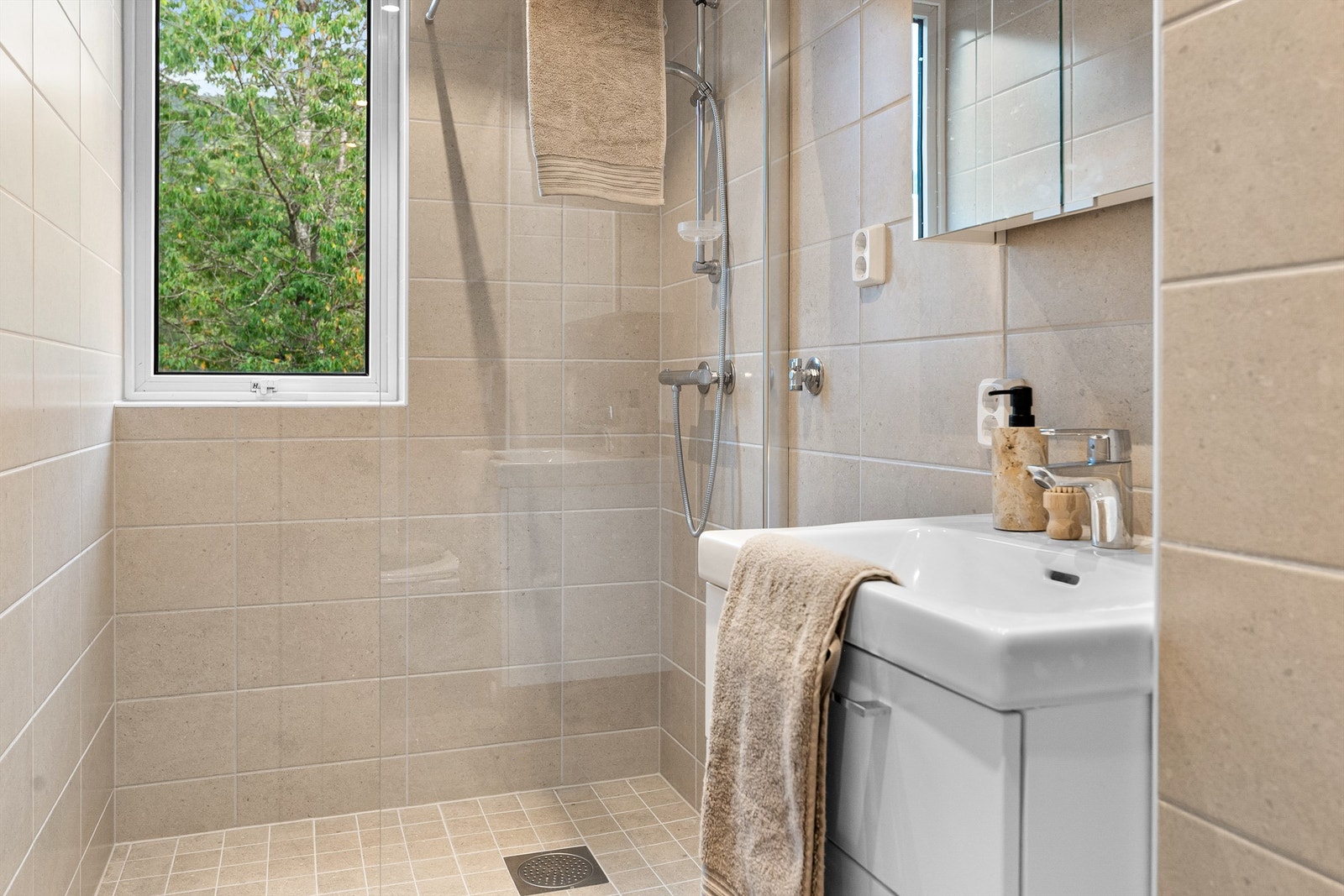 - Leiligheten har flere gode kvaliteter, som nytt bad fra 2024 - Galleribilde