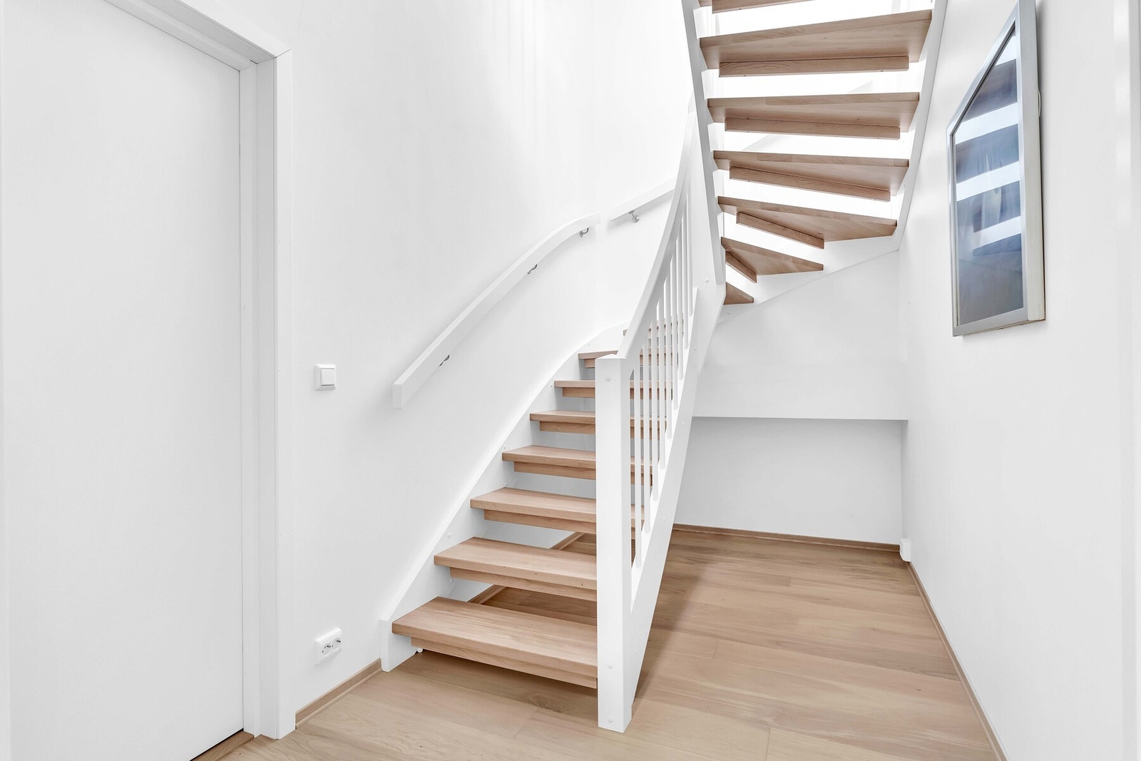 Trapp ned til kjeller. Galleribilde