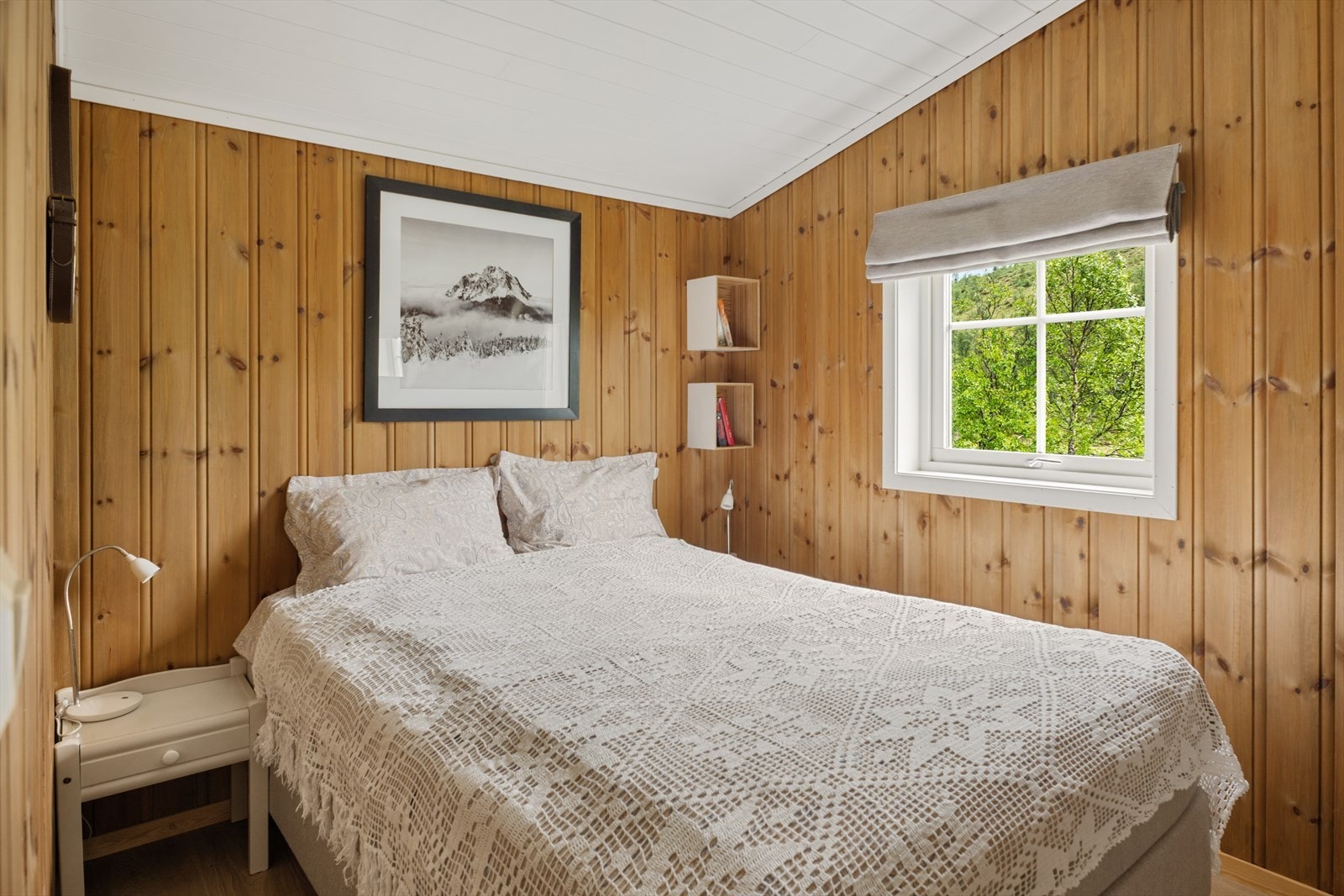 - Hytta har en praktisk og familievennlig planløsning m/3 soverom og 8 sengeplasser(!) - Galleribilde