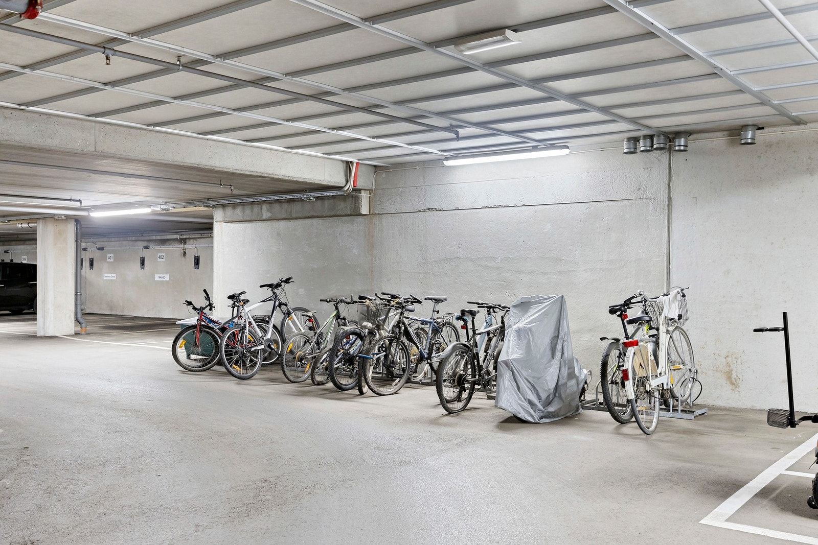 Felles sykkelparkering for sameiet Galleribilde