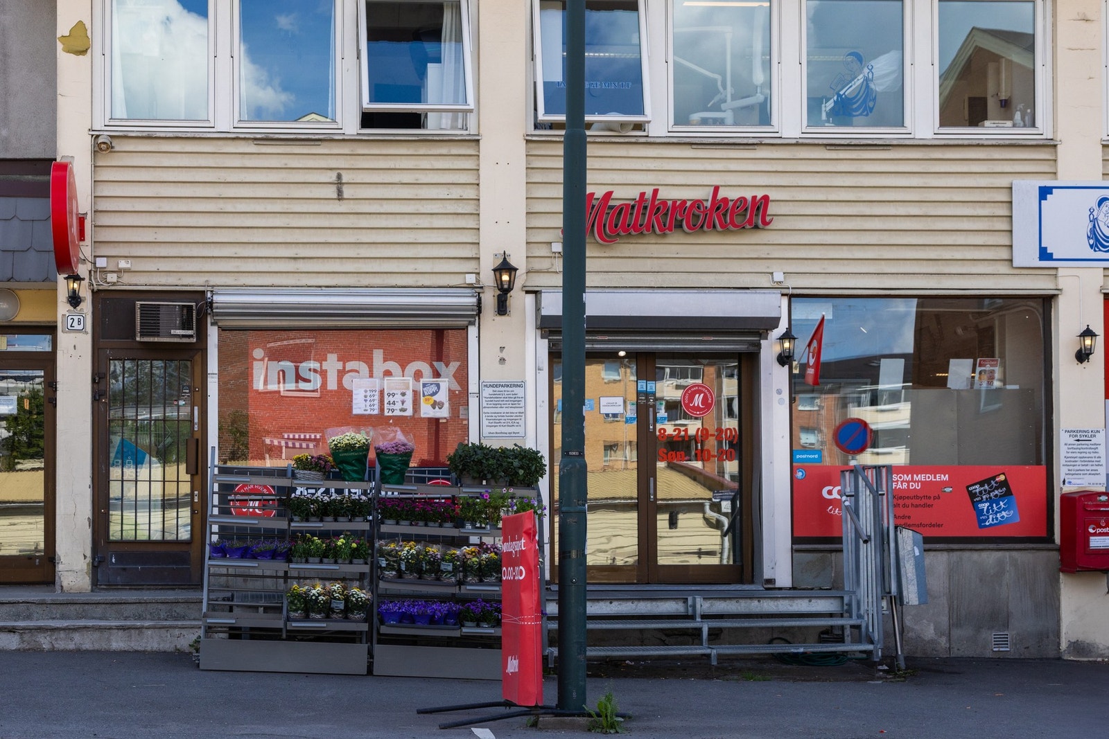 Dagligdagse innkjøp gjøres enkelt hos Matkroken som ligger i Karl Staaffs vei. Galleribilde