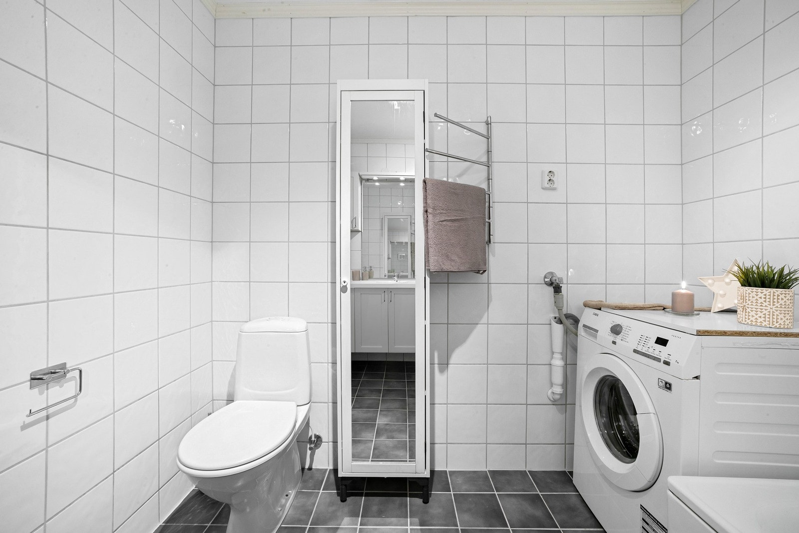 Opplegg for vaskemaskin og tørketrommel Galleribilde