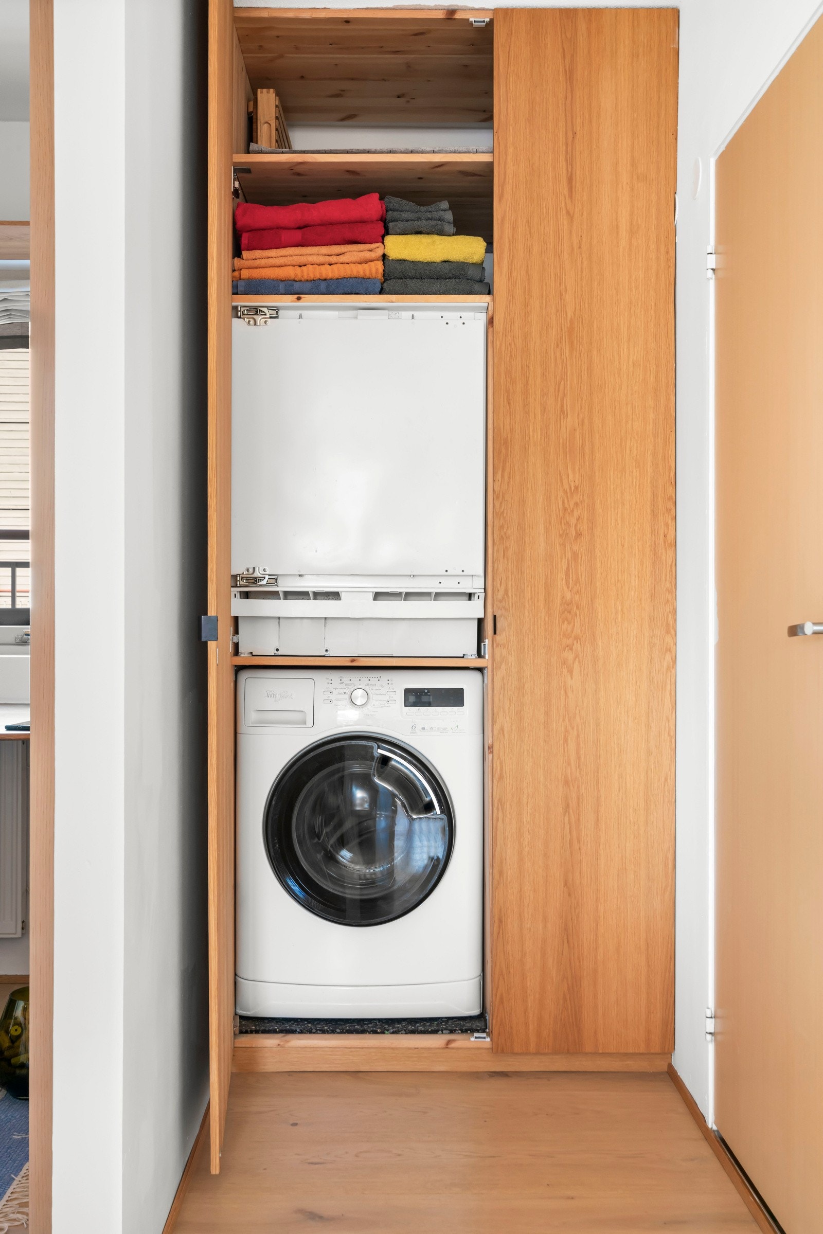 Opplegg for vaskemaskin utenfor baderom. Galleribilde