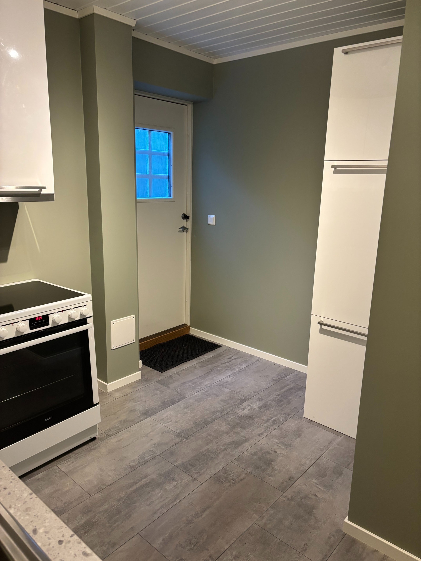 Kjøkken, mot inngang Galleribilde