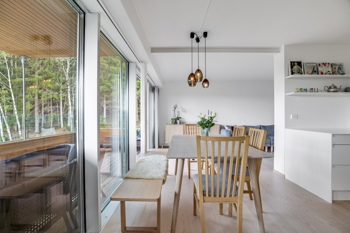 store hvinduer fra gulv til tak Galleribilde