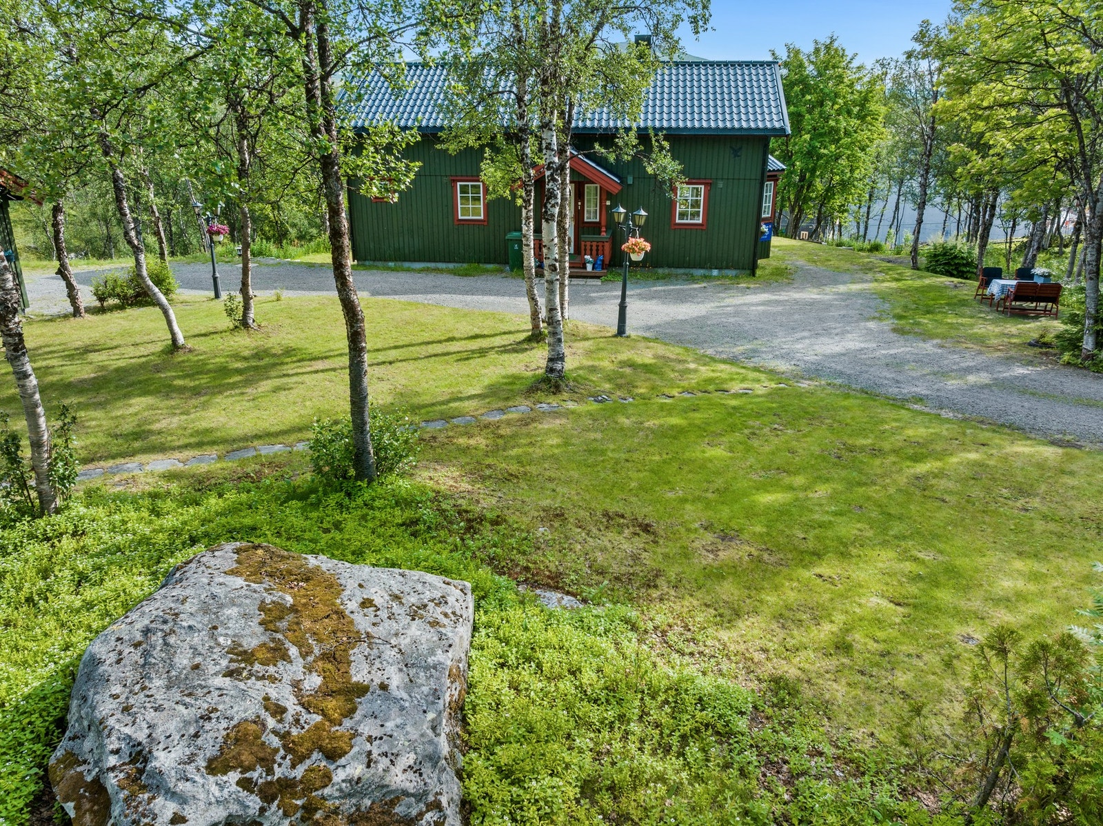 Flott hyttetun Galleribilde