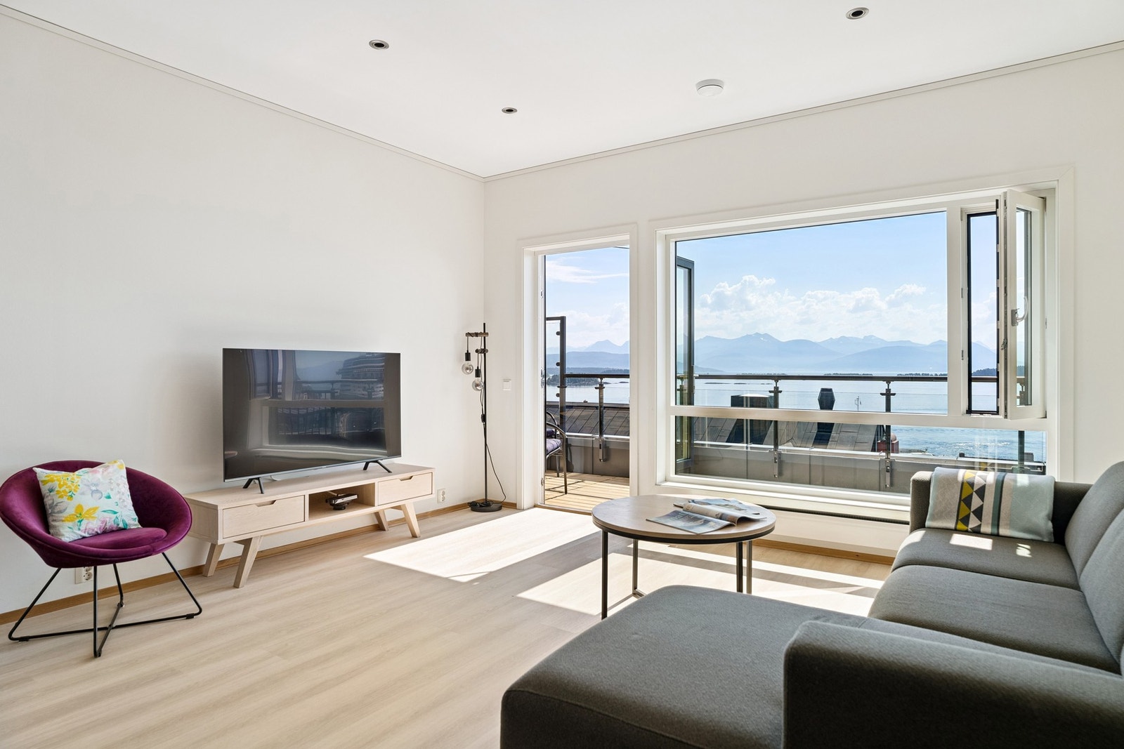 Laminat på gulv Galleribilde