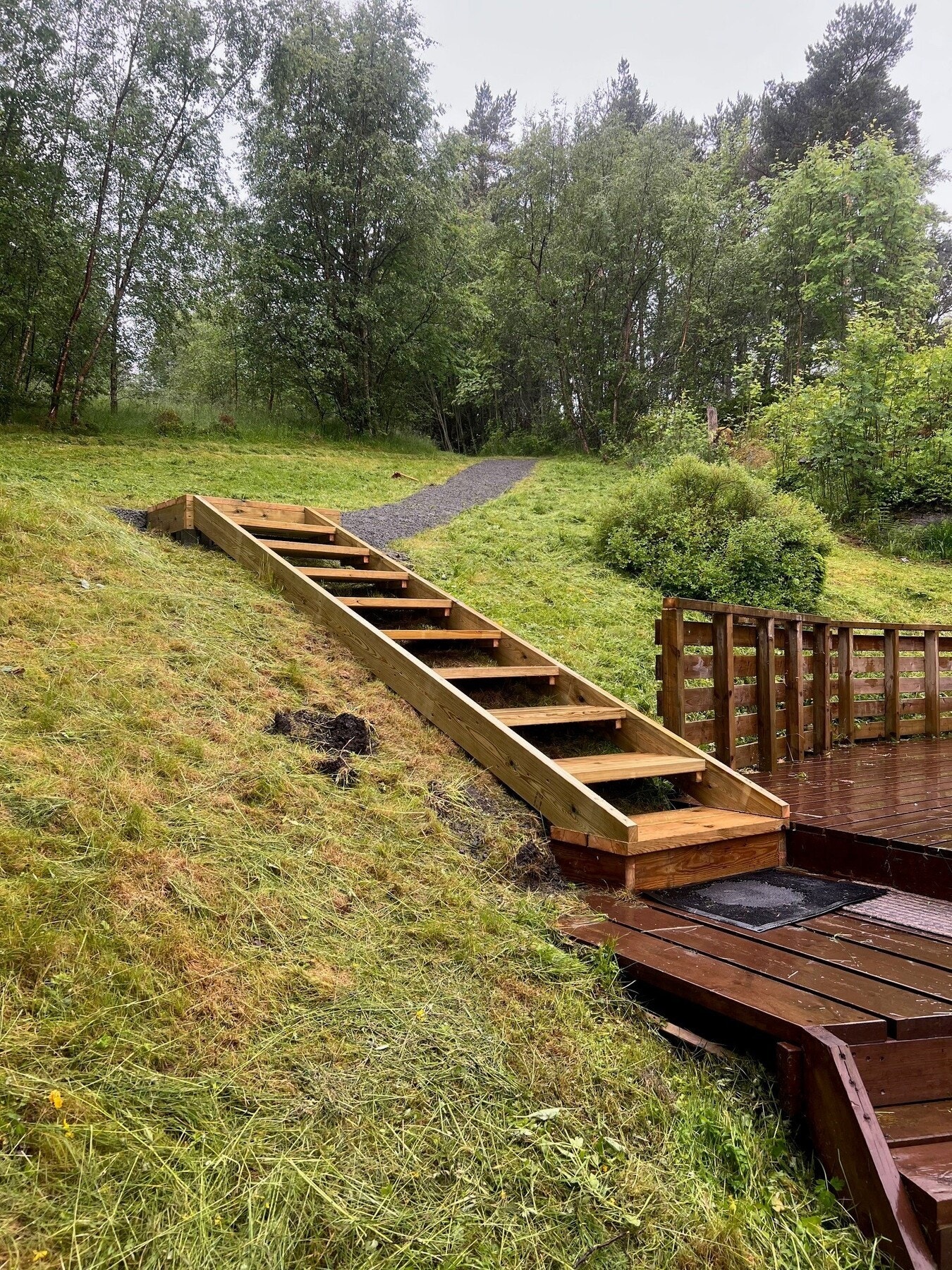 Selgers egne bilder. Adkomst til hytta er opparbeidet. Galleribilde