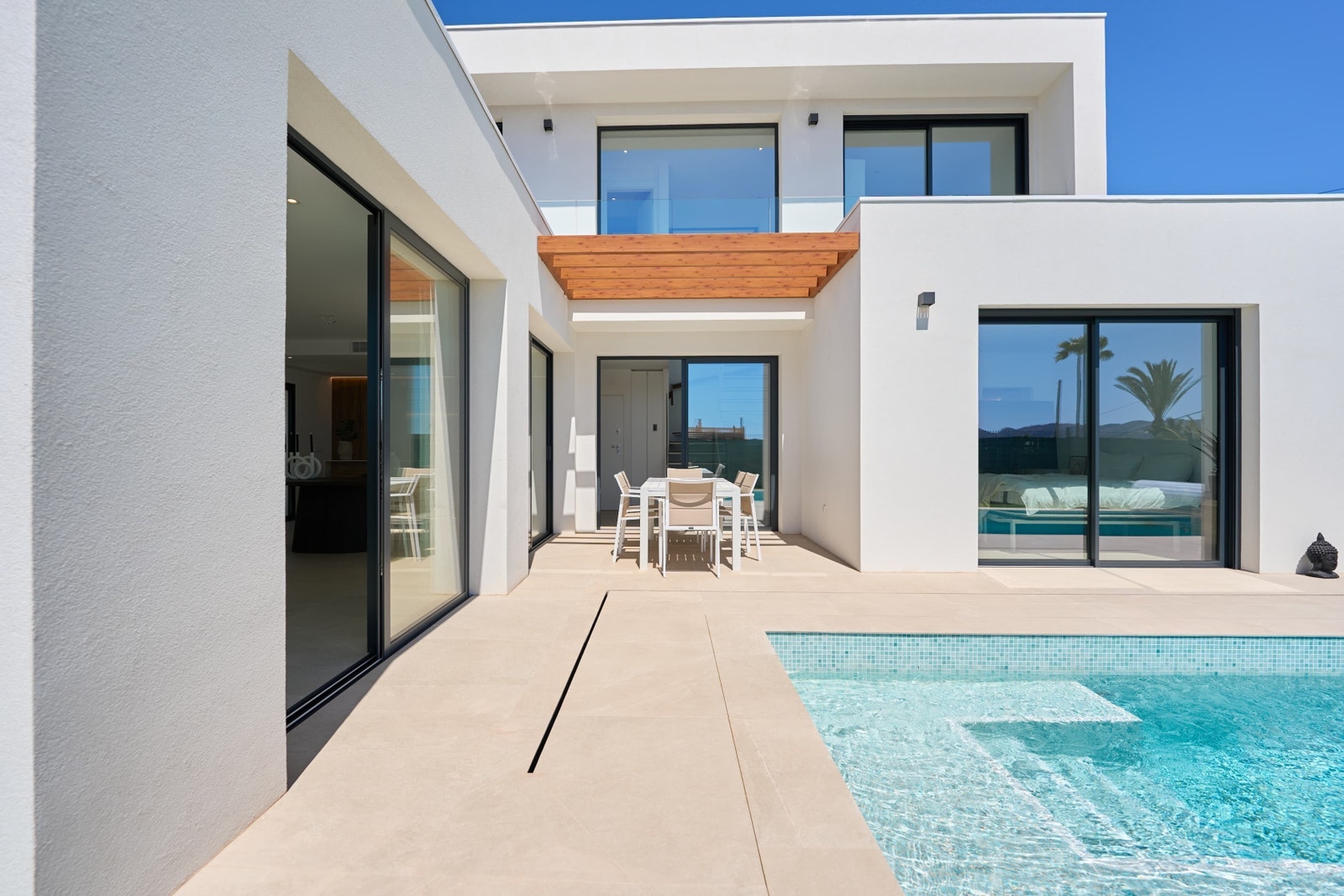 Meget godt isolerte boliger med solcellepanel etc. Se byggebeskrivelse Galleribilde