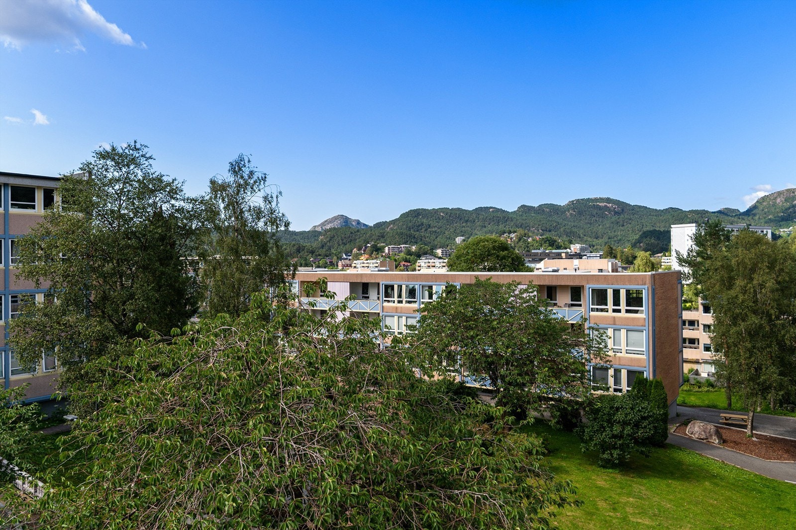 - Utsikt fra egen balkong - Galleribilde