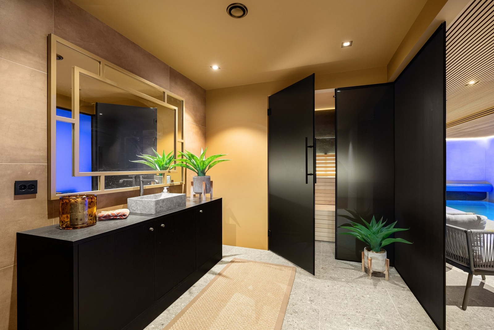 Inngang til badstue. Galleribilde