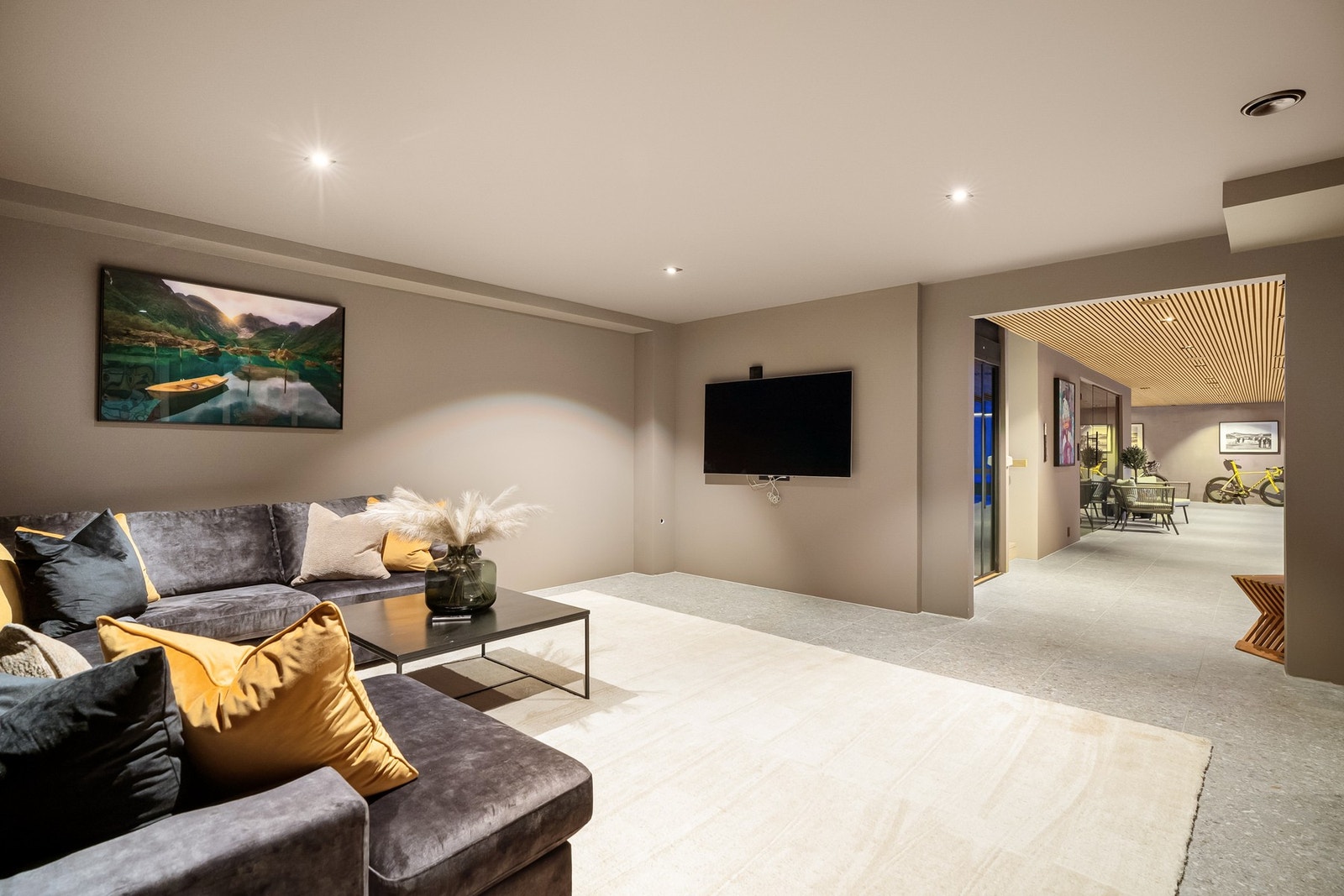 Kinorom. Galleribilde