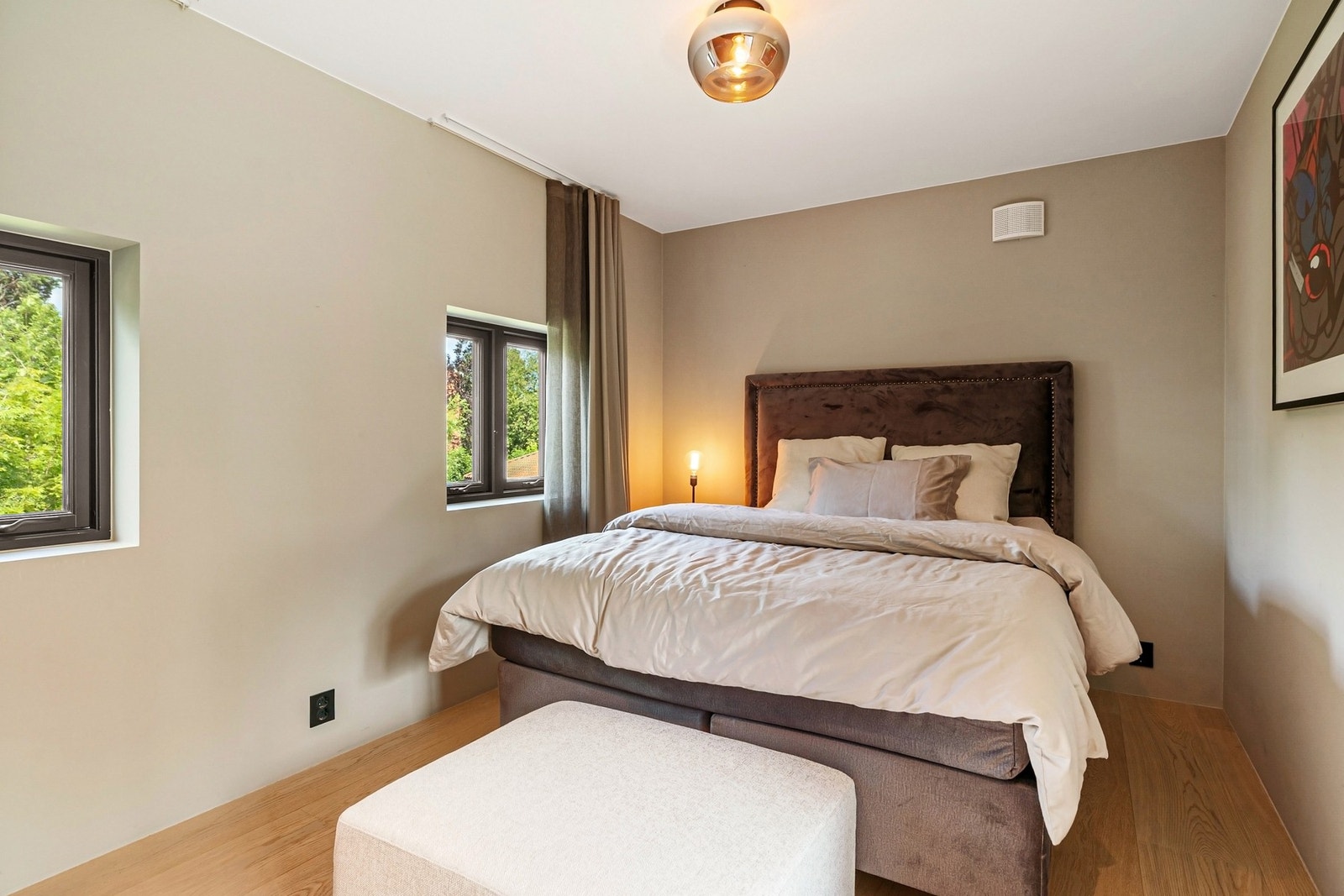 Soverom 2 i 2. etasje - et lunt og innbydende rom med plass til dobbeltseng. Galleribilde