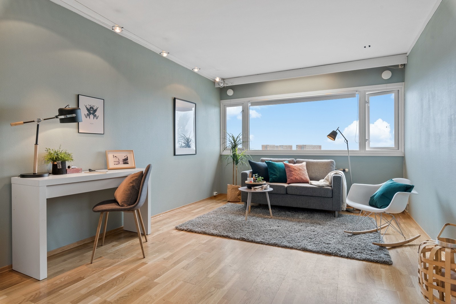 Proaktiv Eiendomsmegling ved Malin Skevik har gleden av å ønske velkommen til en praktisk 1-roms leilighet med god beliggenhet på Moholt. Galleribilde