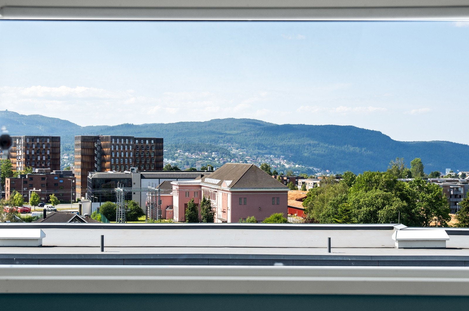 Herfra kan man nyte en fantastisk utsikt mot blant annet Tyholttårnet og Gråkallen. Galleribilde