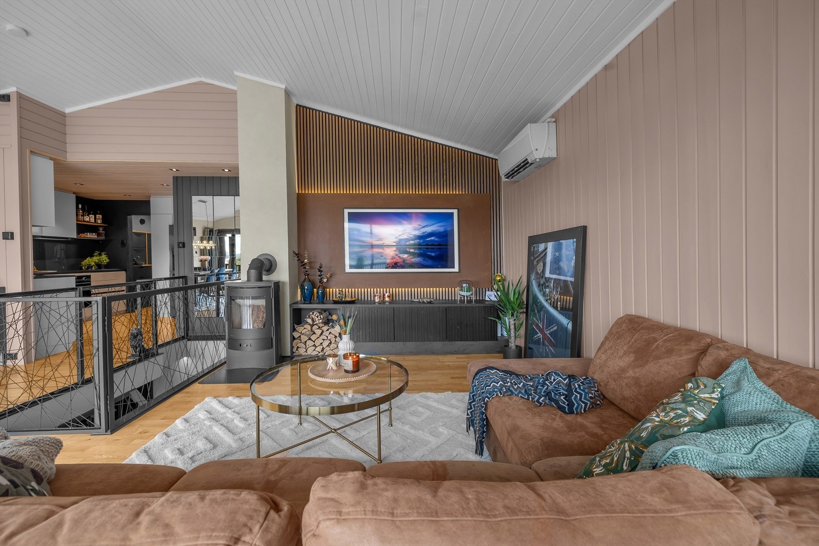 Lektre detaljer med bl.a trapp og spilevegg Galleribilde