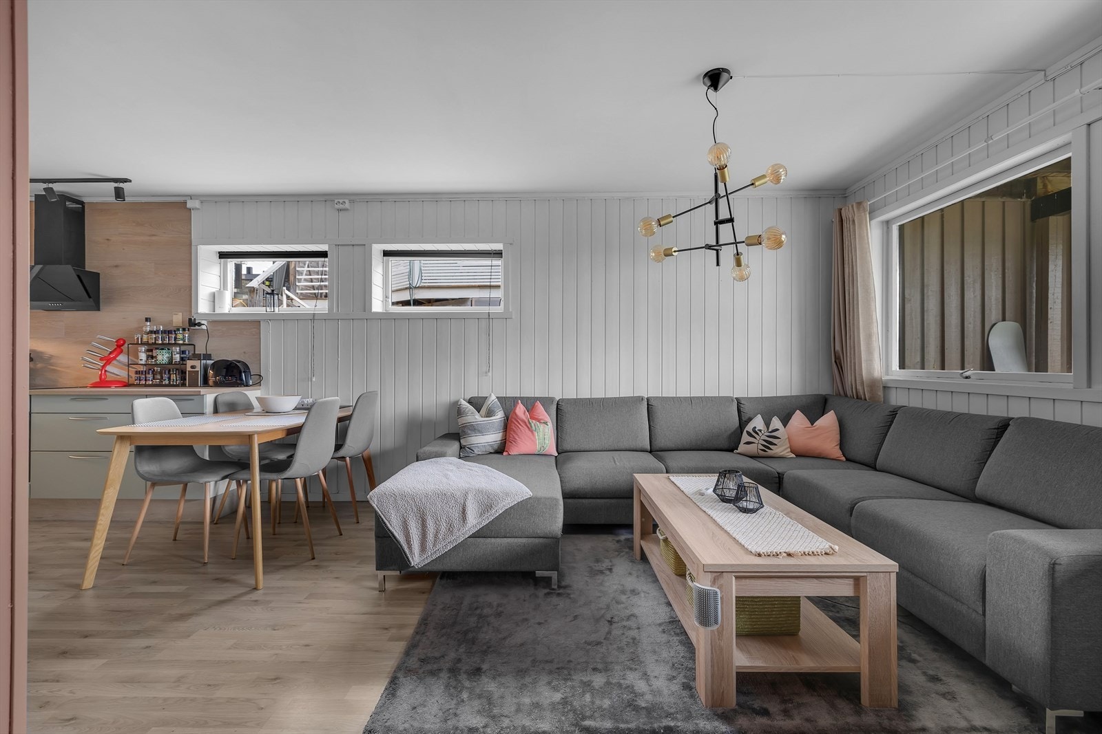 Pen utleiedel i underetasje Galleribilde