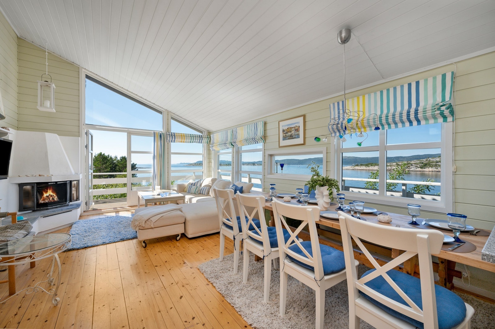 Her har man god plass til å samle familie og venner til hyggelige sammenkomster. Galleribilde