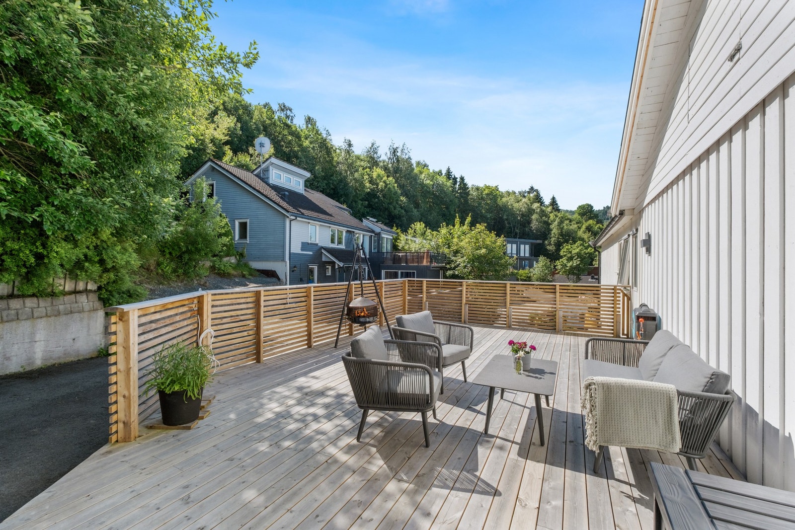 Her kan du nyte sol og fine omgivelser. Galleribilde