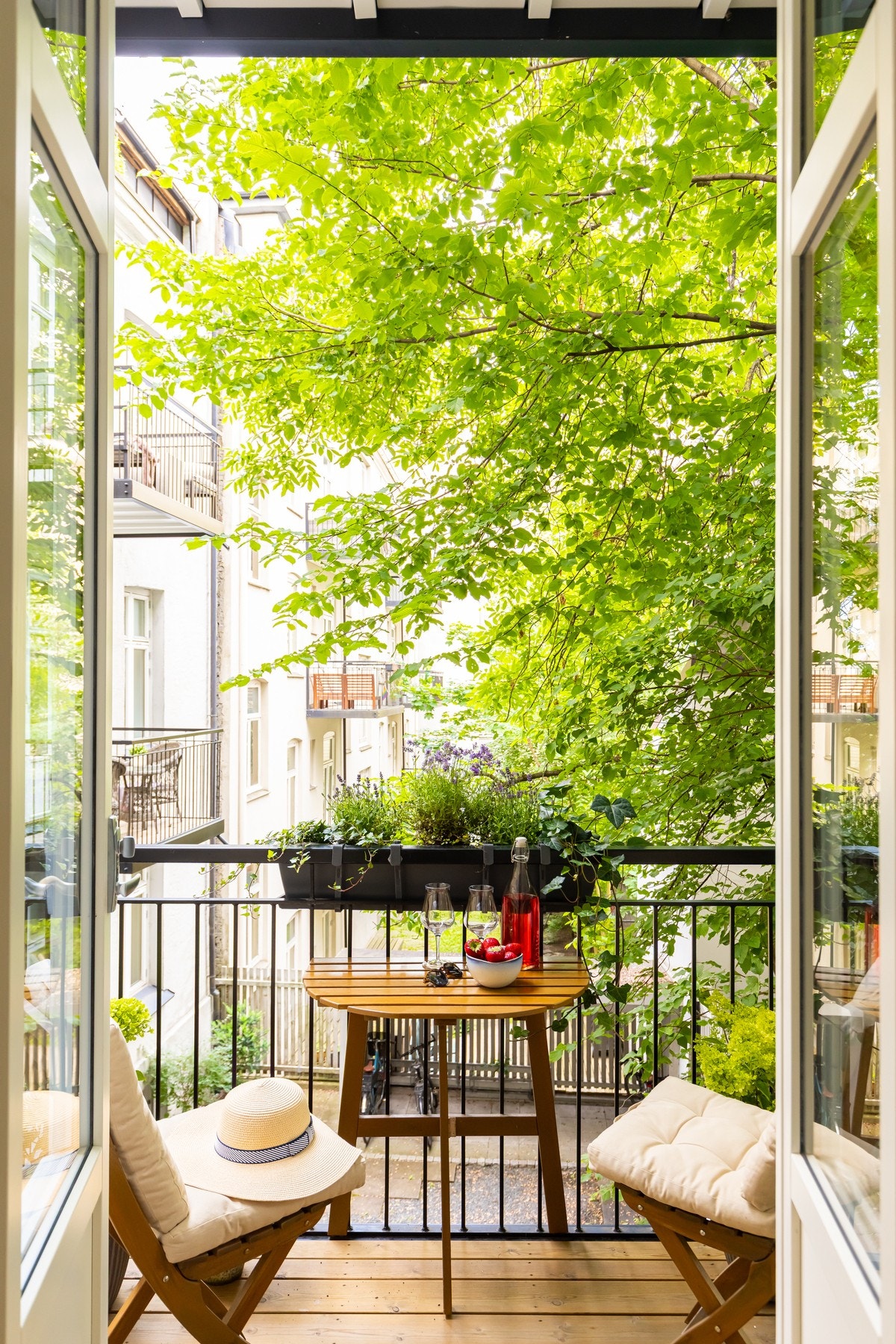 Fra dette soverommet er det utgang til balkongen. Galleribilde