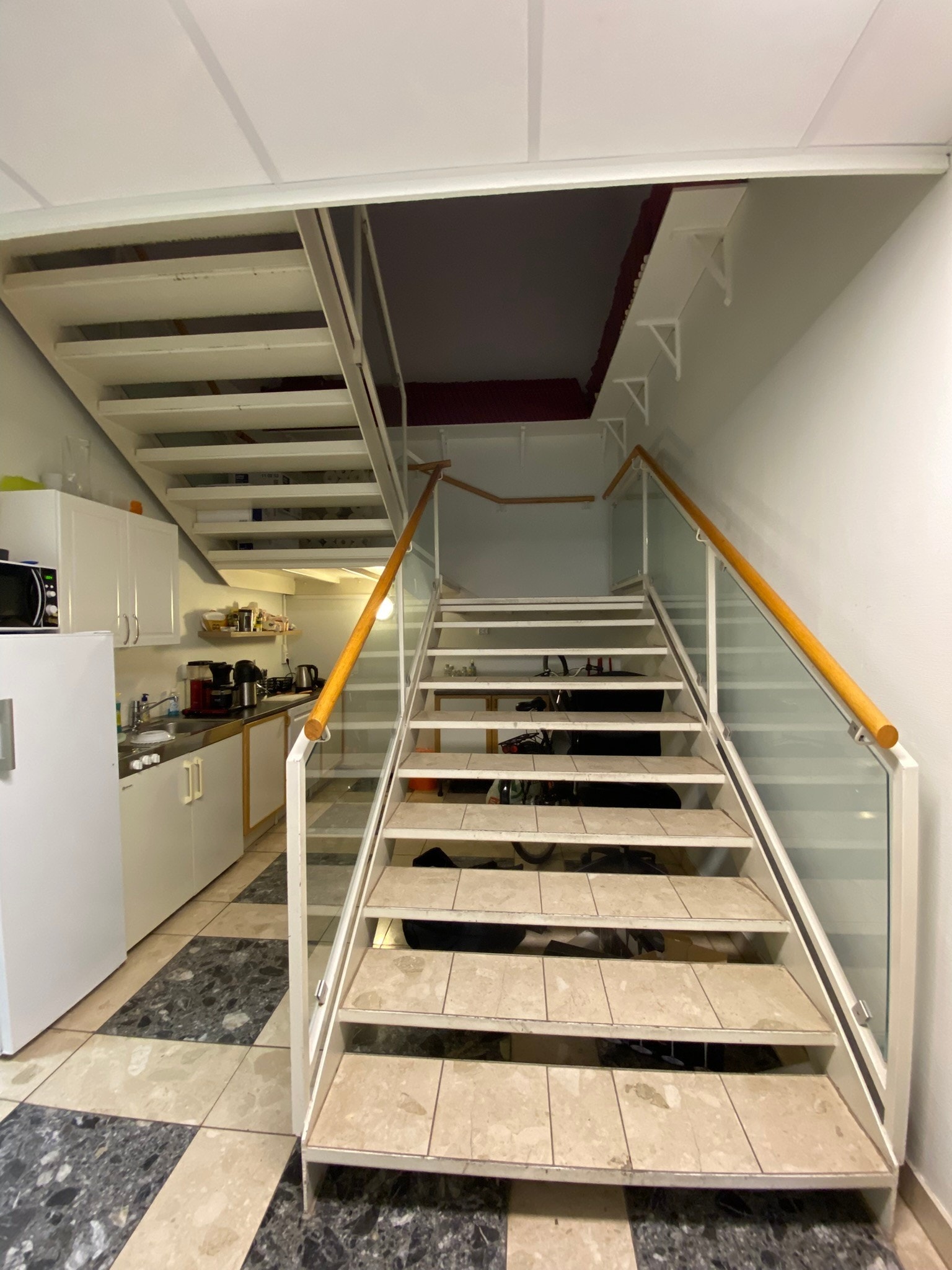 Trappen leder ikke opp til eksklusivt areal Galleribilde