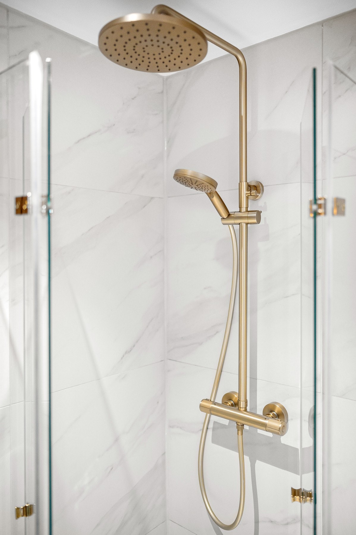 Hele leiligheten preges av gjennomtenkte løsninger og en gjennomført stil. Galleribilde