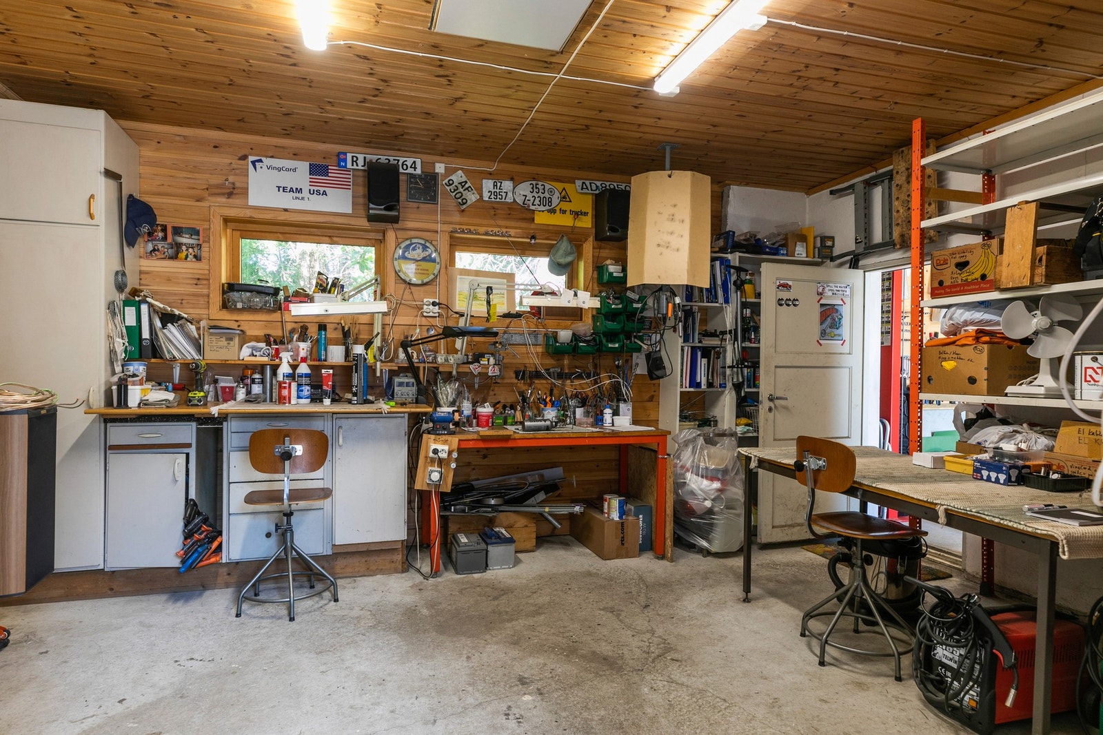 Romslig bod-/hobbyrom tilknyttet garasjen. Galleribilde