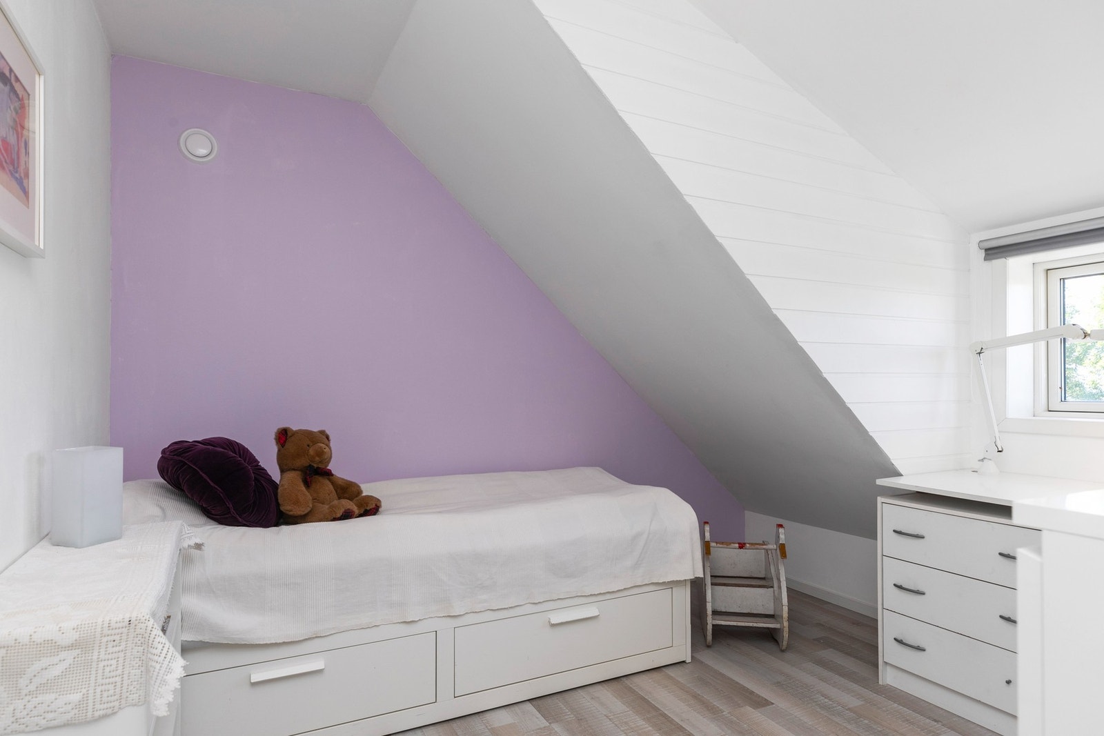 Boligen har i dag totalt seks soverom. Galleribilde