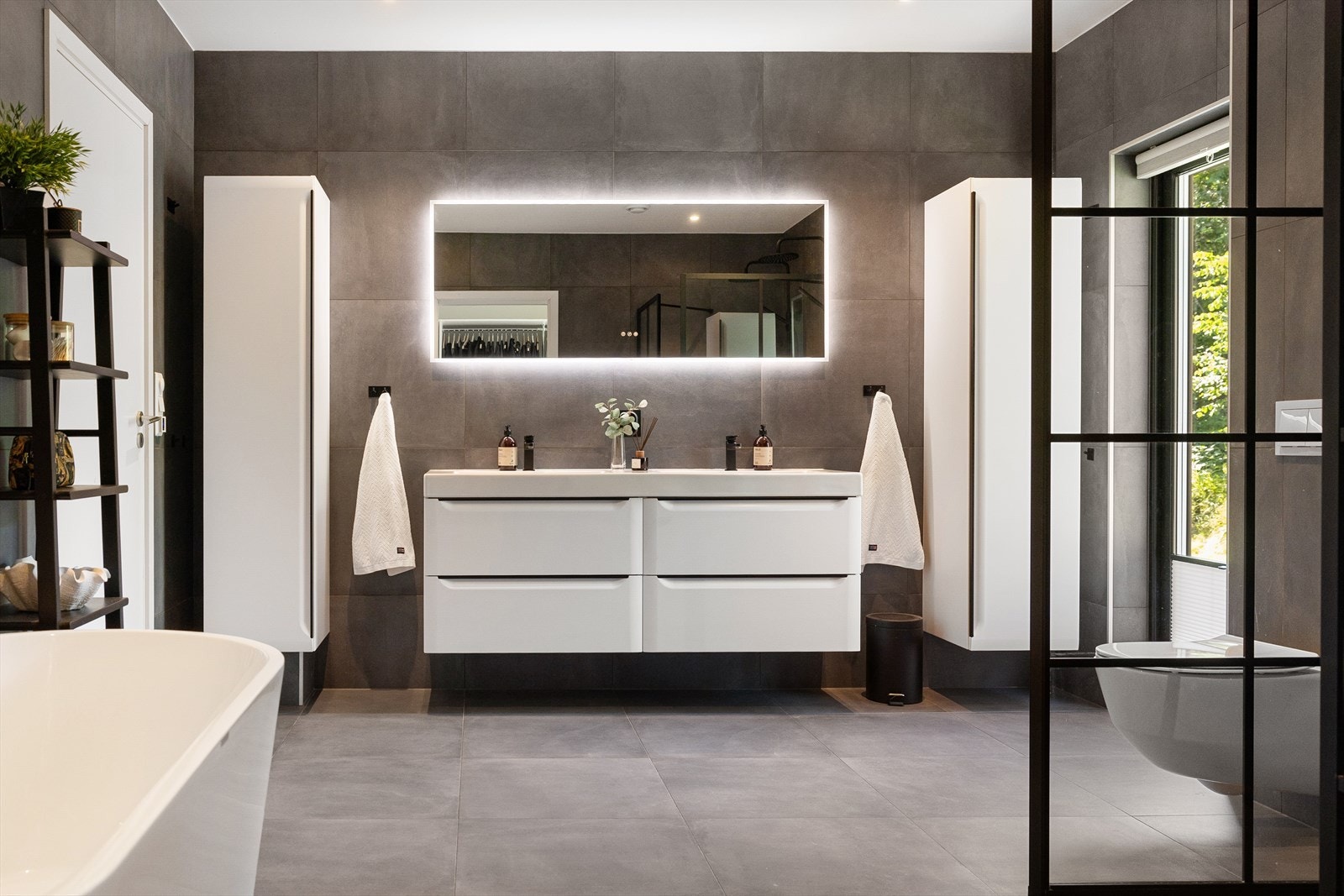 I tillegg er det installert et badekar - perfekt for avslapning etter en lang dag. Galleribilde