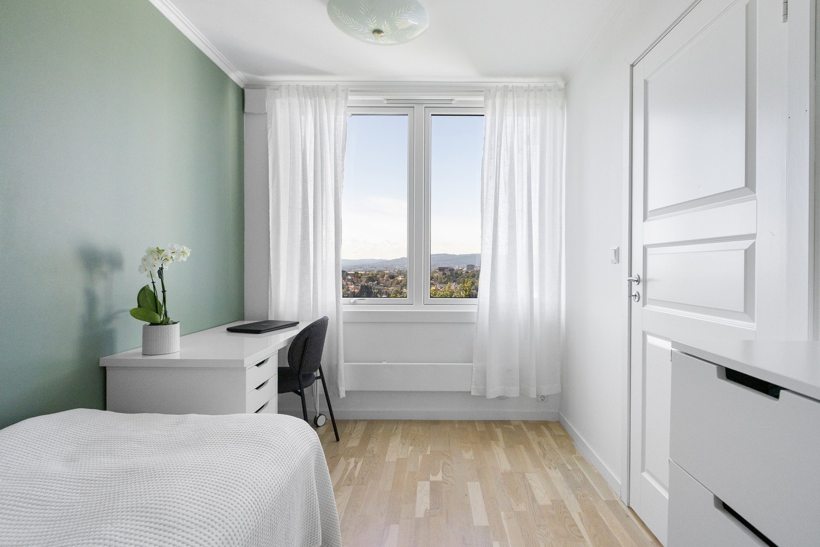 Soverom 3 med inngang fra stuen Galleribilde