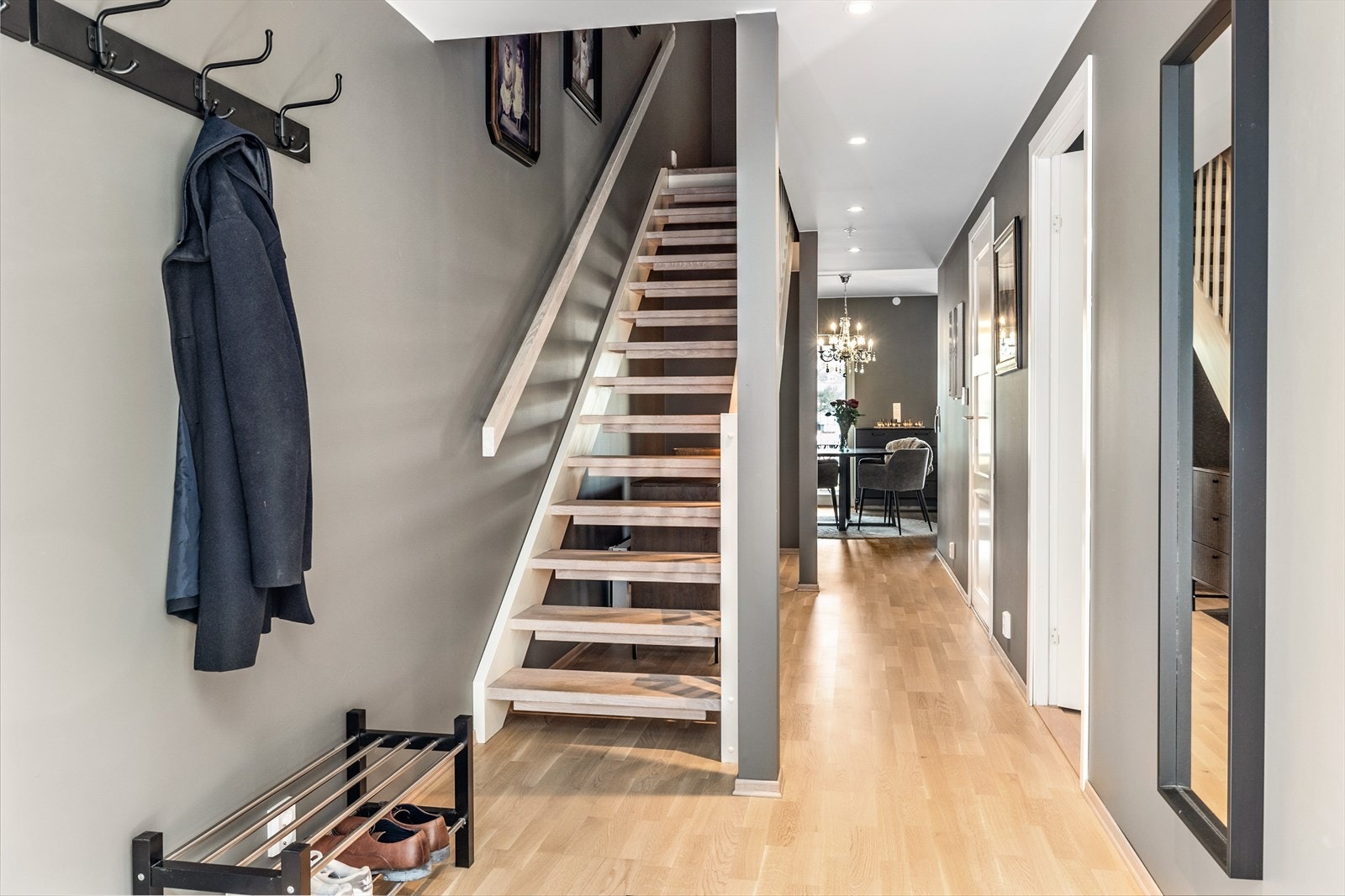 Leiligheten går over 5. og 6.etasje. Galleribilde