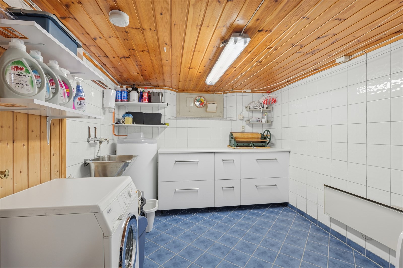 Vaskerom i kjelleren. Galleribilde